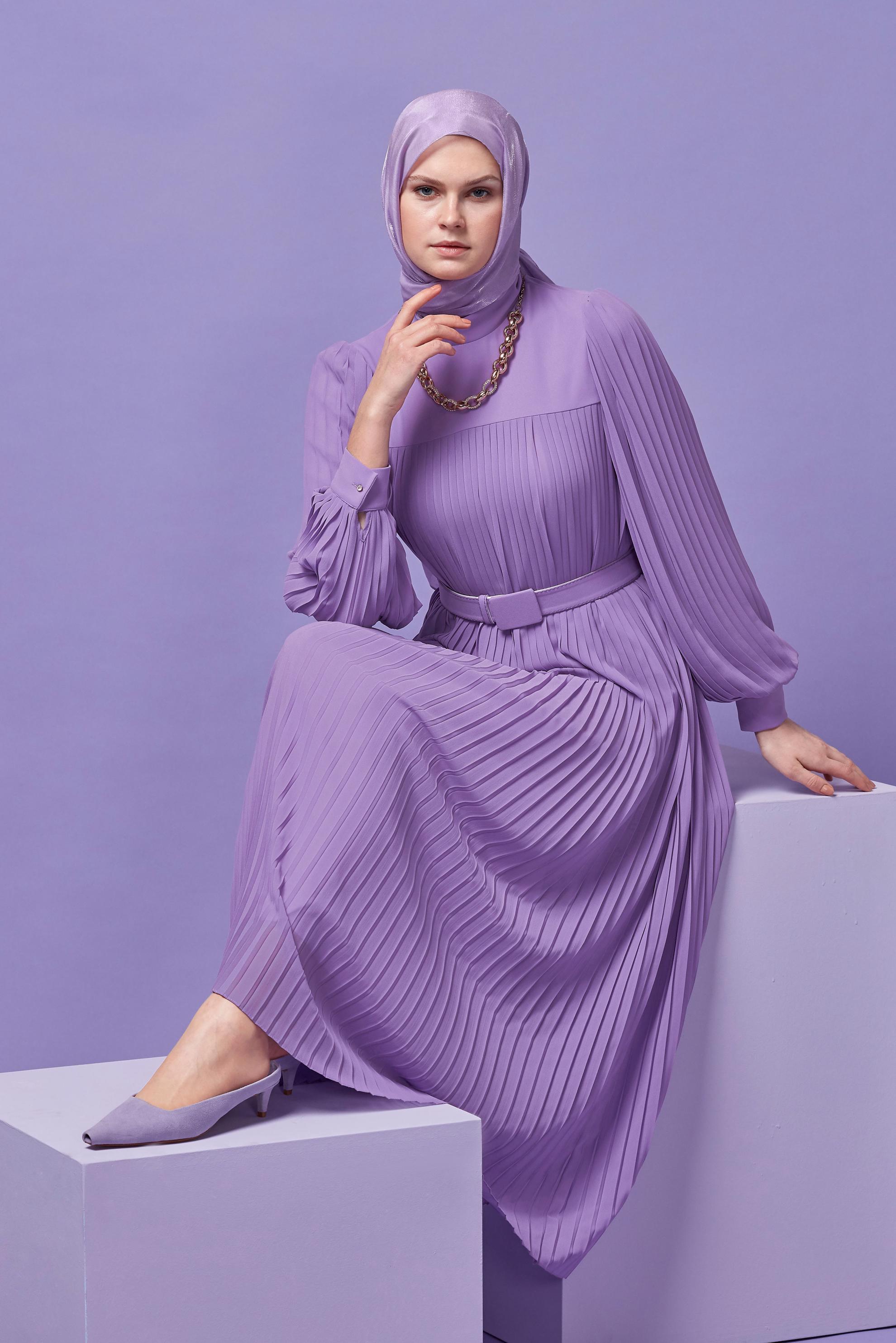 Tesettür giyim MOR PİLİSELİ ŞİFON ELBİSE 41537 