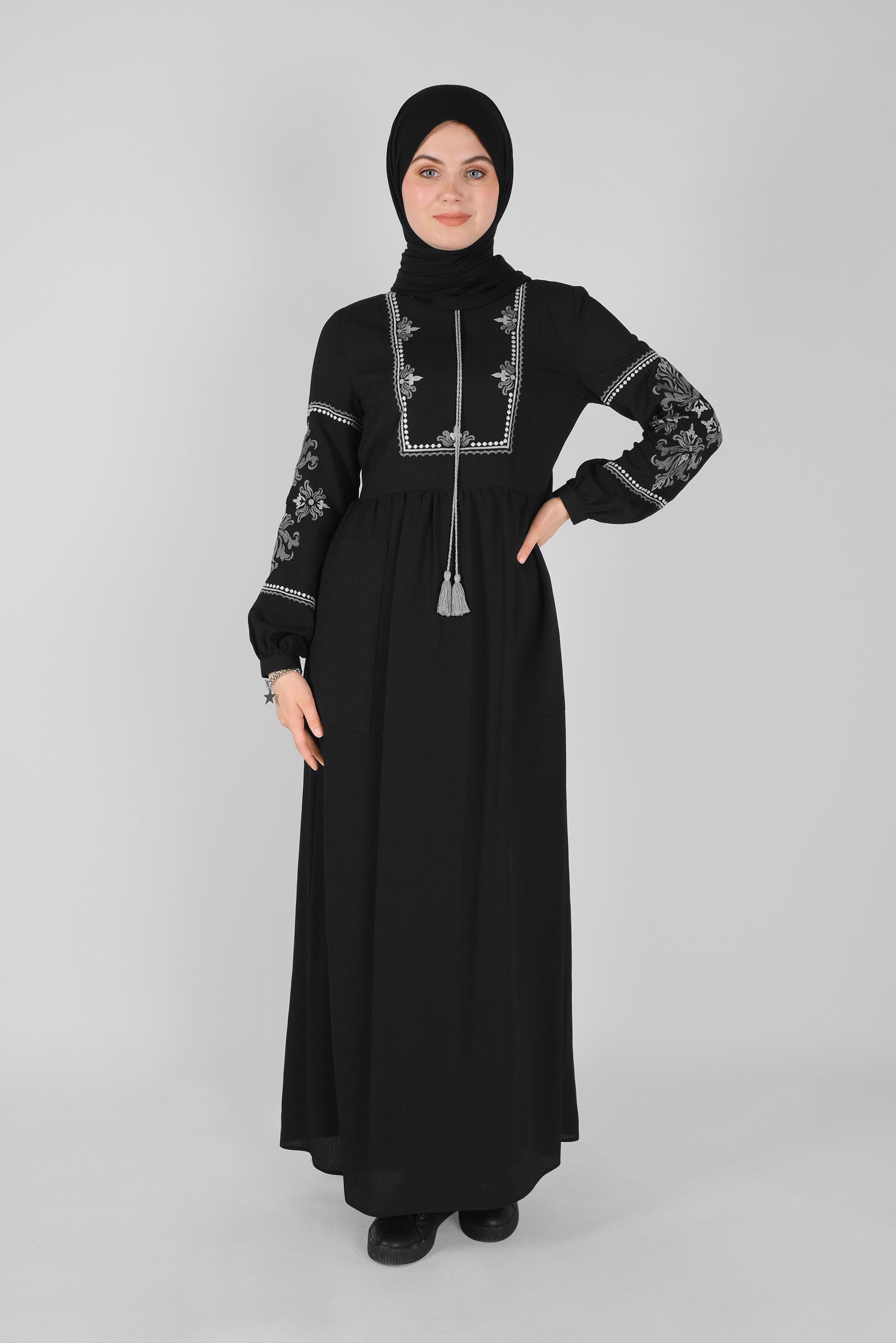 Tesettür giyim SİYAH NAKIŞ DETAYLI ELBİSE 41554