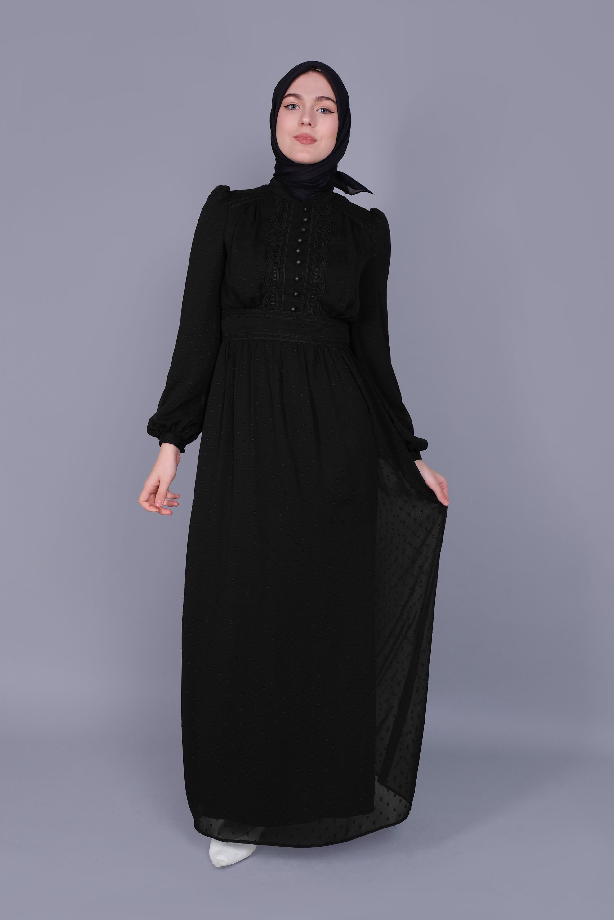 Tesettür giyim SİYAH DÜĞMELİ DANTEL DETAYLI ELBİSE 41621