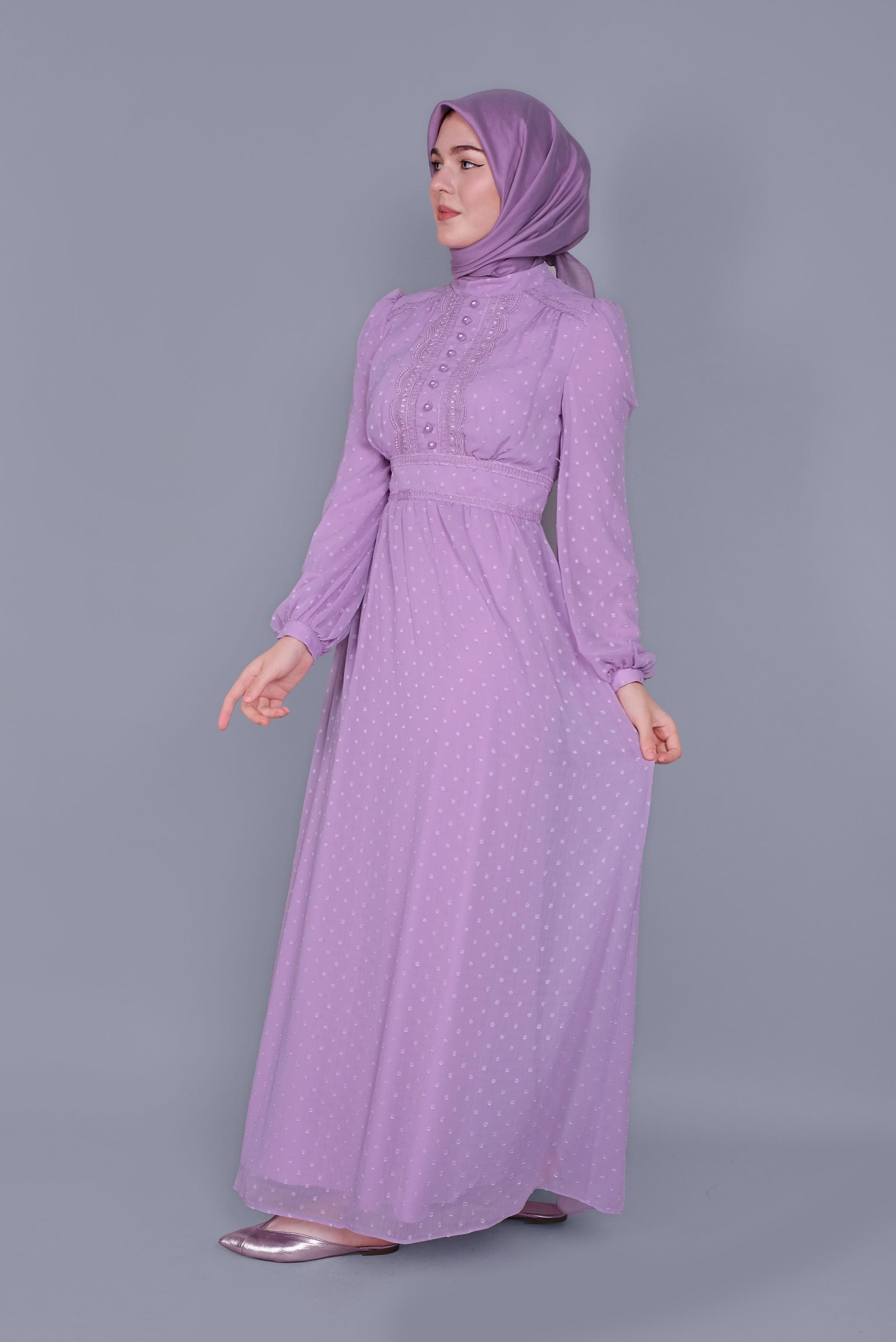 Tesettür giyim MOR DÜĞMELİ DANTEL DETAYLI ELBİSE 41621