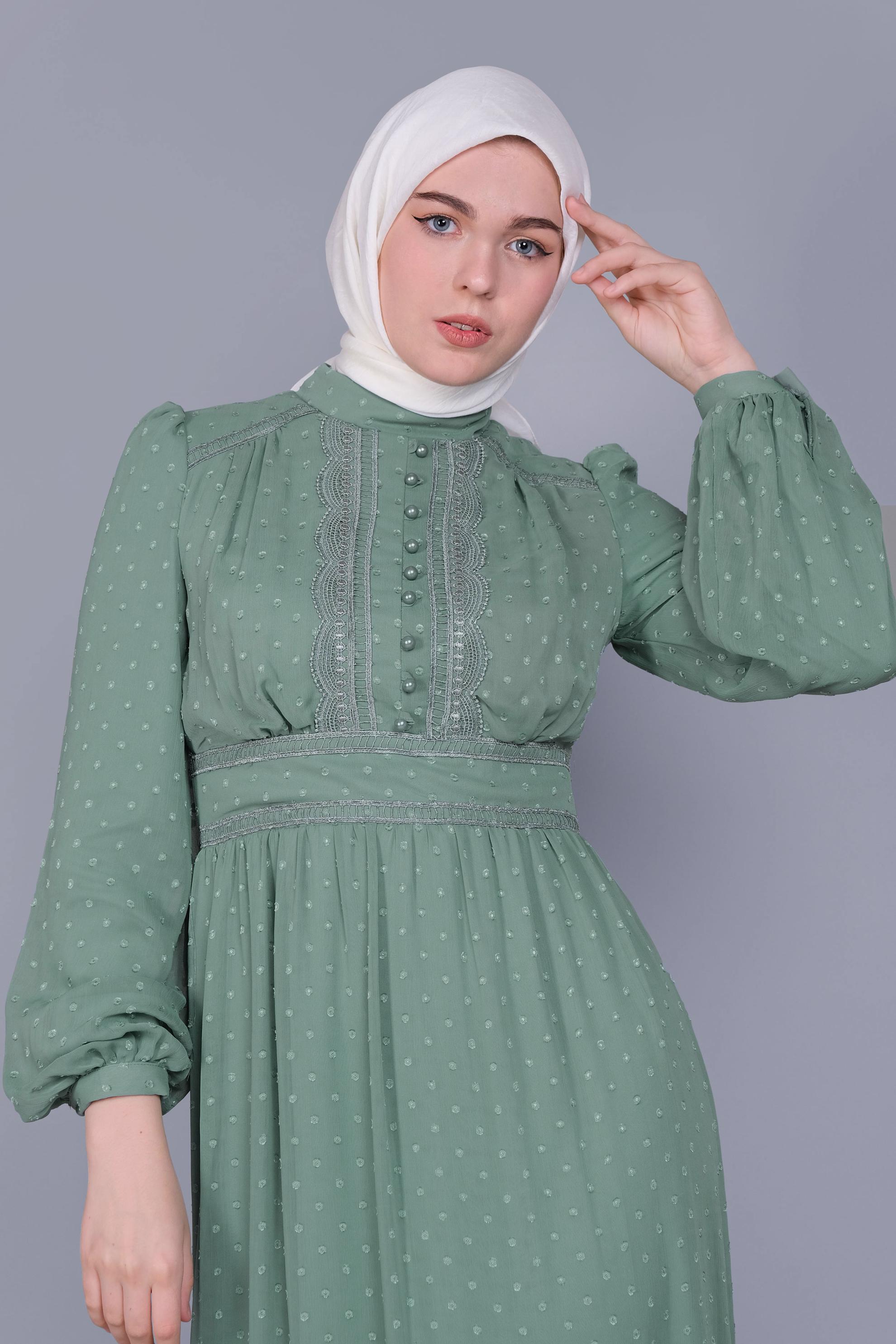 Tesettür giyim MAVİ DÜĞMELİ DANTEL DETAYLI ELBİSE 41621