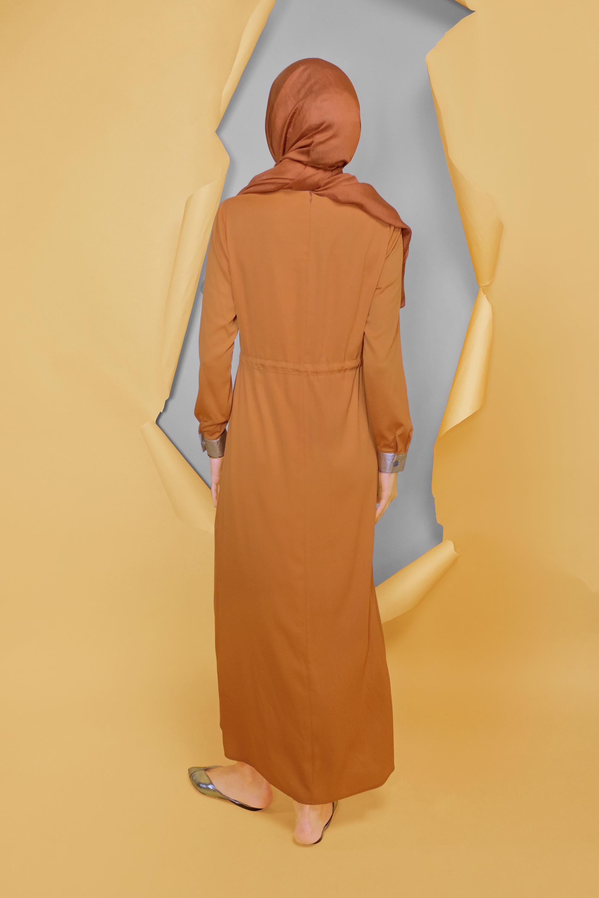 Tesettür giyim SARI YALDIZ BASKILI BELDEN BAĞCIKLI ELBİSE 41734 