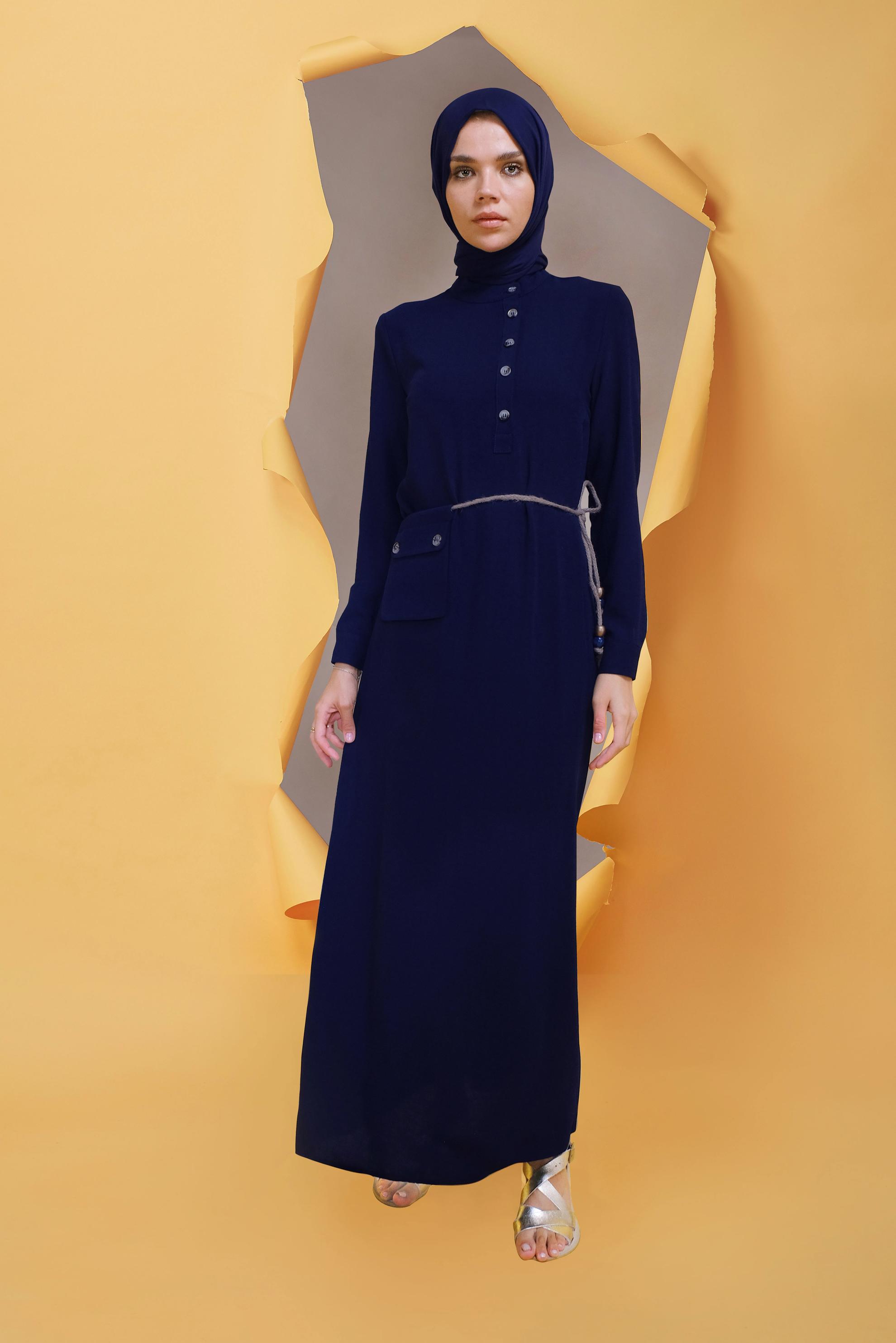 Tesettür giyim LACİVERT KEMER DETAYLI DÜĞMELİ ELBİSE 41736 