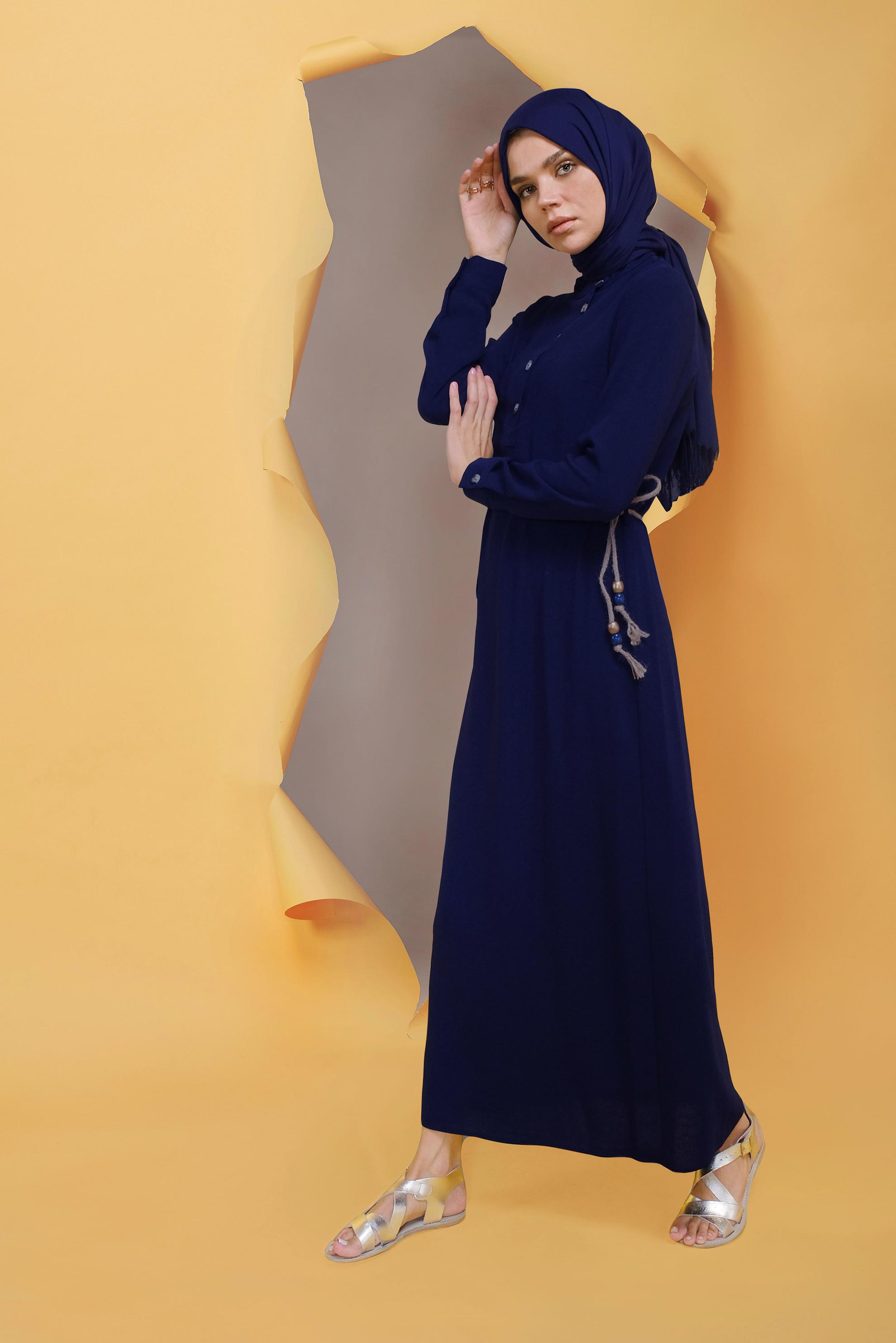 Tesettür giyim LACİVERT KEMER DETAYLI DÜĞMELİ ELBİSE 41736 