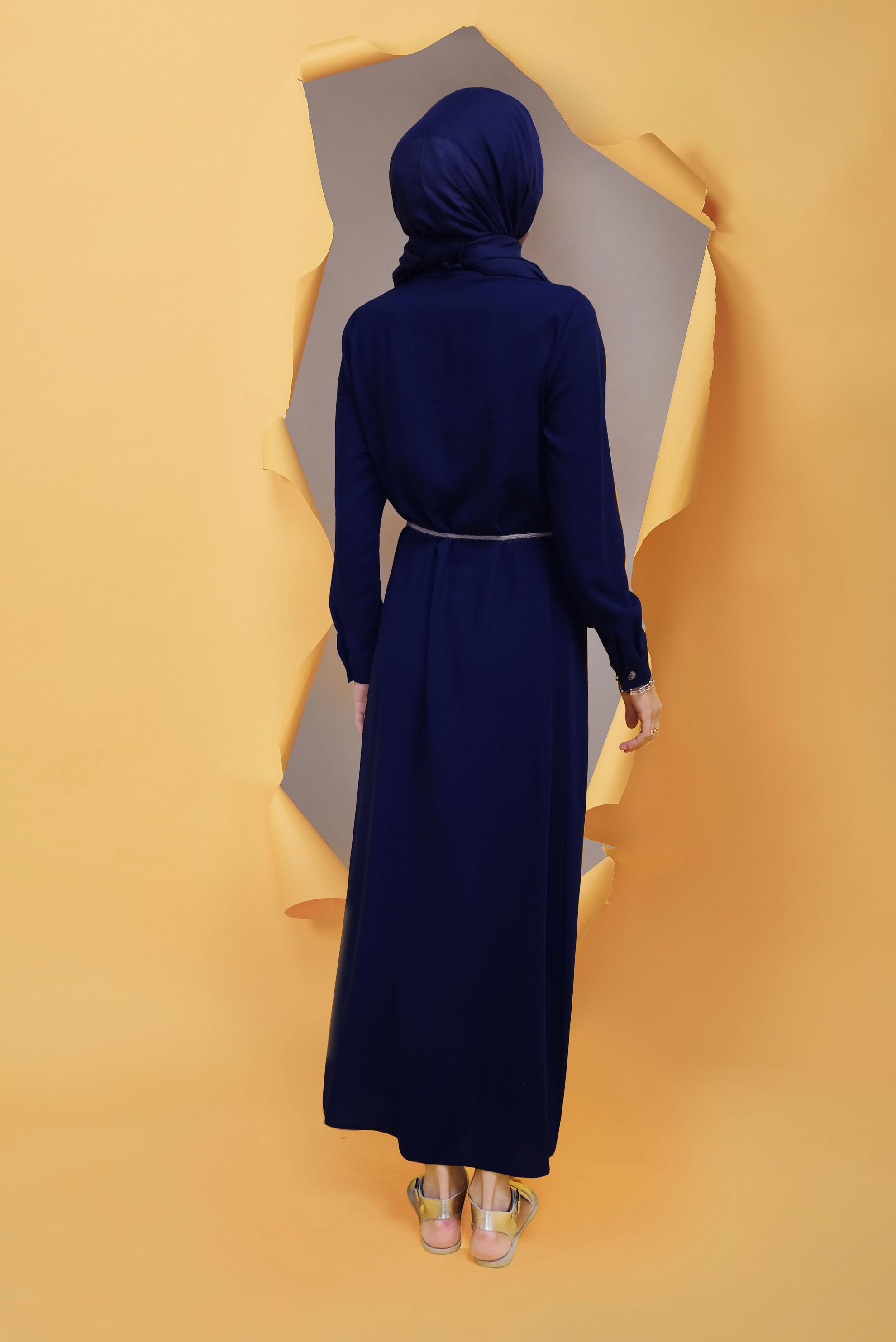 Tesettür giyim LACİVERT KEMER DETAYLI DÜĞMELİ ELBİSE 41736 