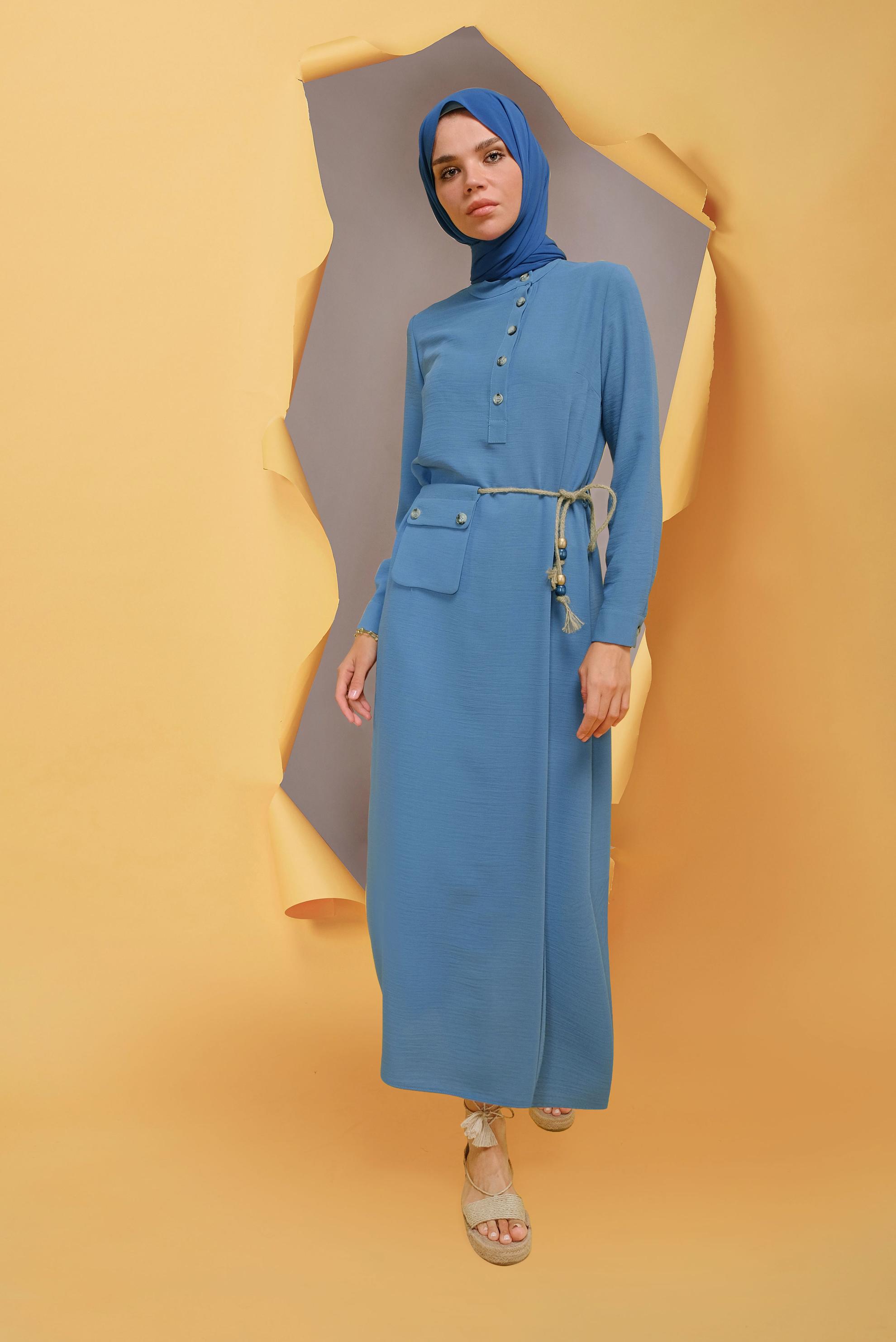 Tesettür giyim MAVİ KEMER DETAYLI DÜĞMELİ ELBİSE 41736 