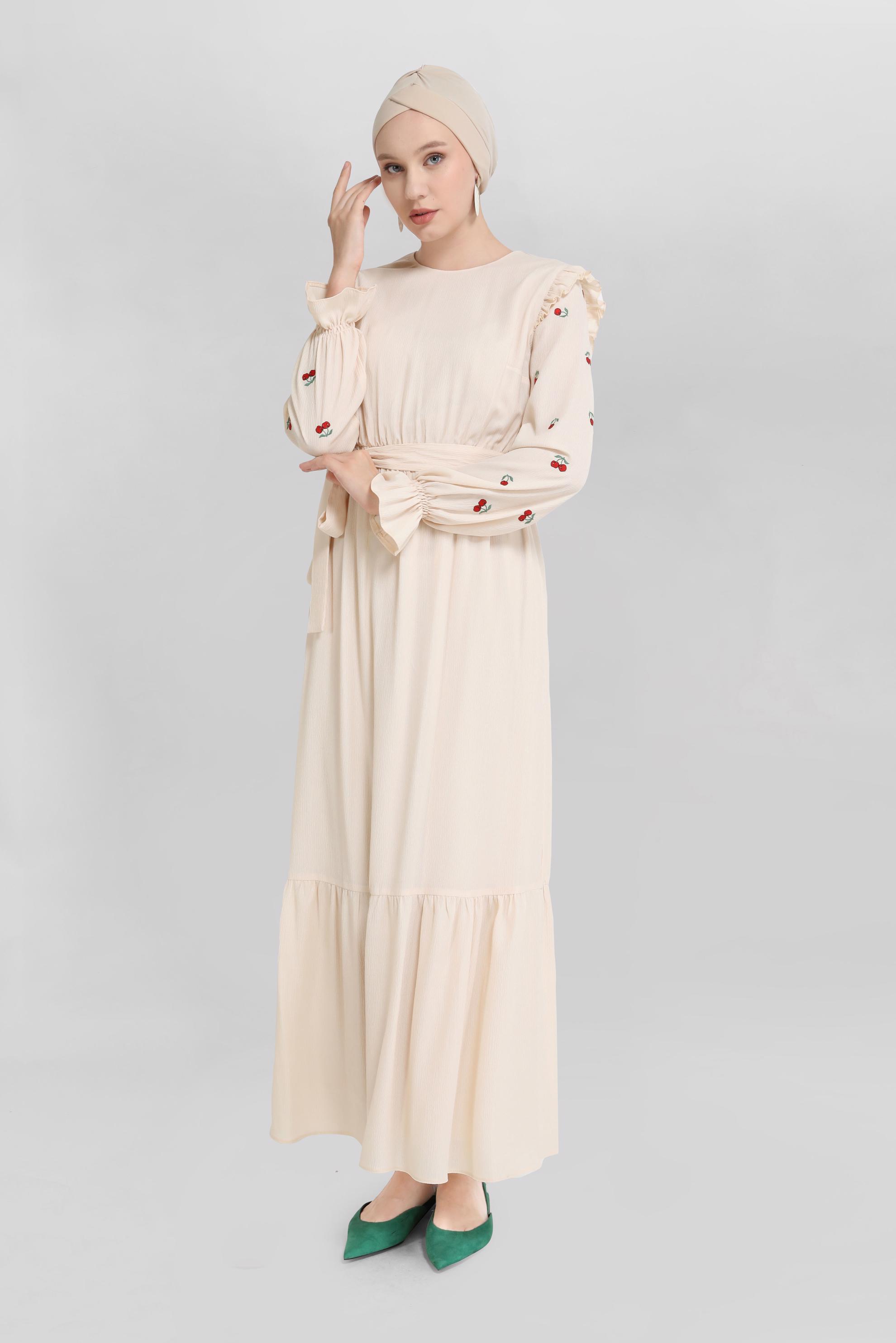 Tesettür giyim EKRU İŞLEME DETAYLI KUŞAKLI ELBİSE 41740 