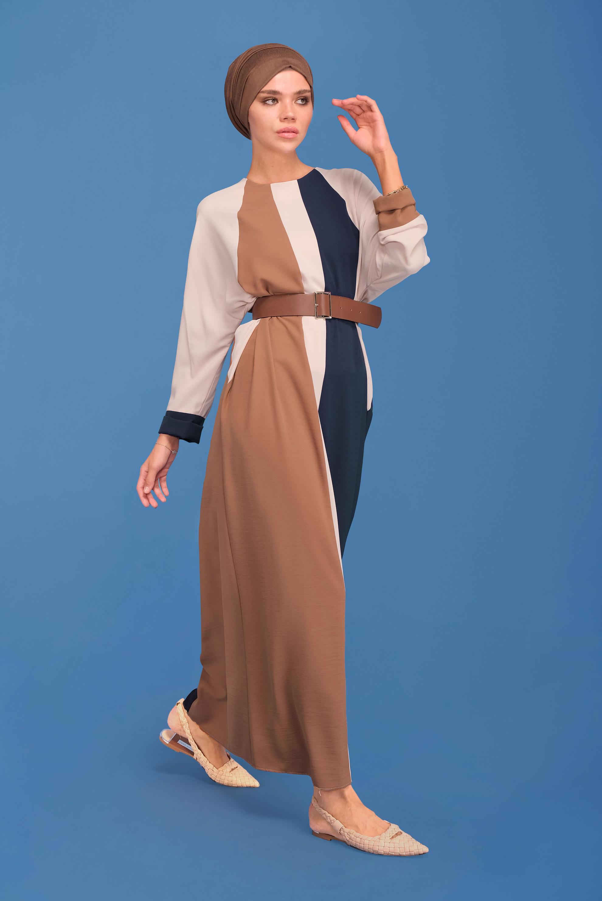 Tesettür giyim TABA ÜÇ RENK YUVARLAK YAKA ELBİSE 41771