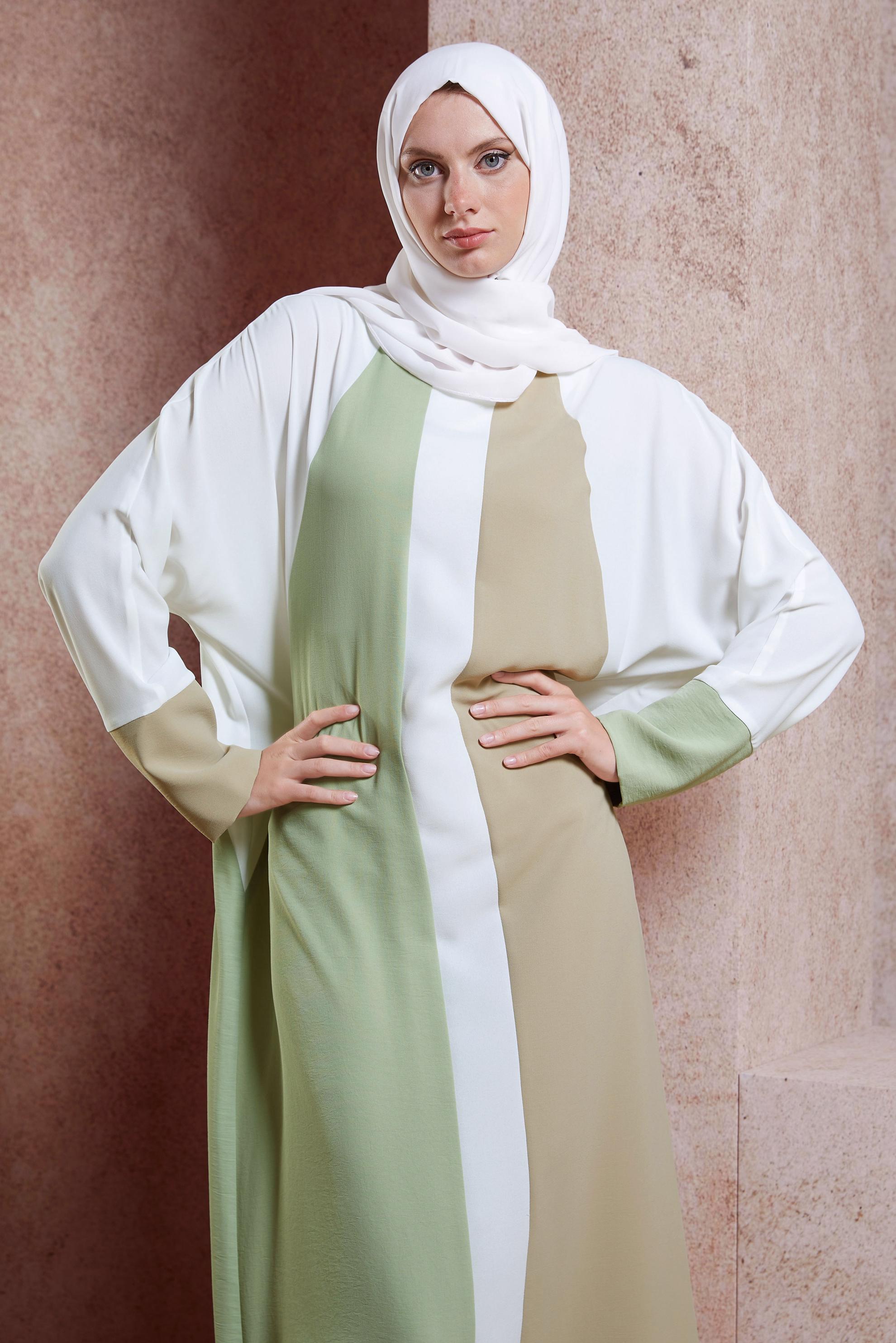 Tesettür giyim YEŞİL ÜÇ RENK YUVARLAK YAKA ELBİSE 41771