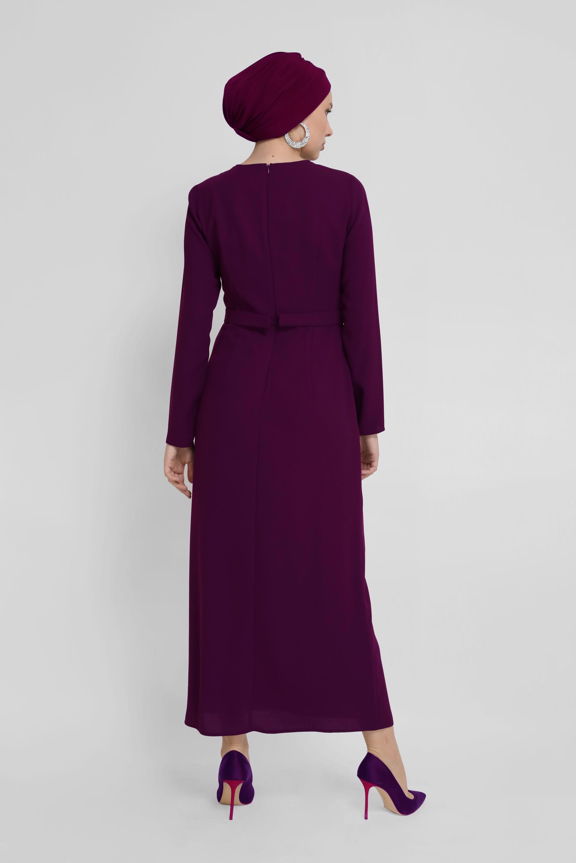 Tesettür giyim MÜRDÜM ŞERİT DETAYLI KREP ELBİSE 41776 