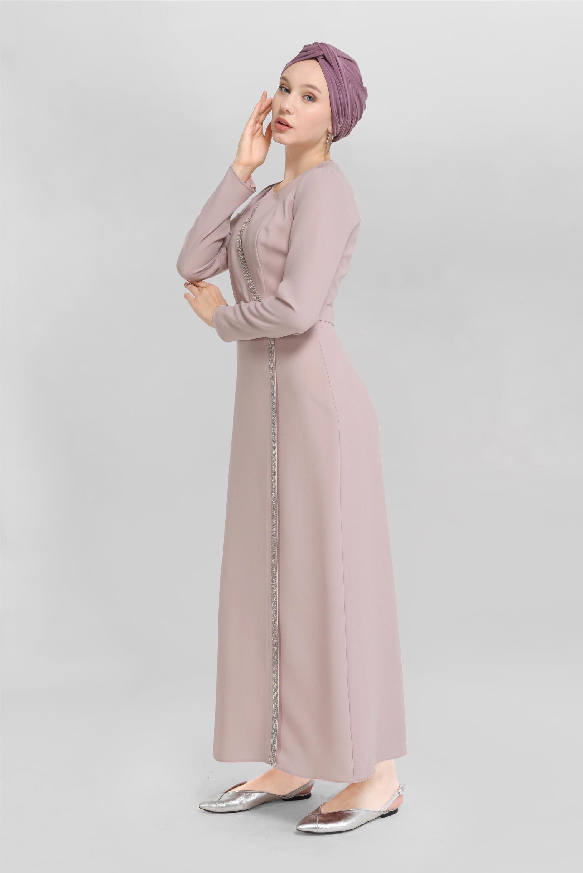 Tesettür giyim PUDRA ŞERİT DETAYLI KREP ELBİSE 41776 