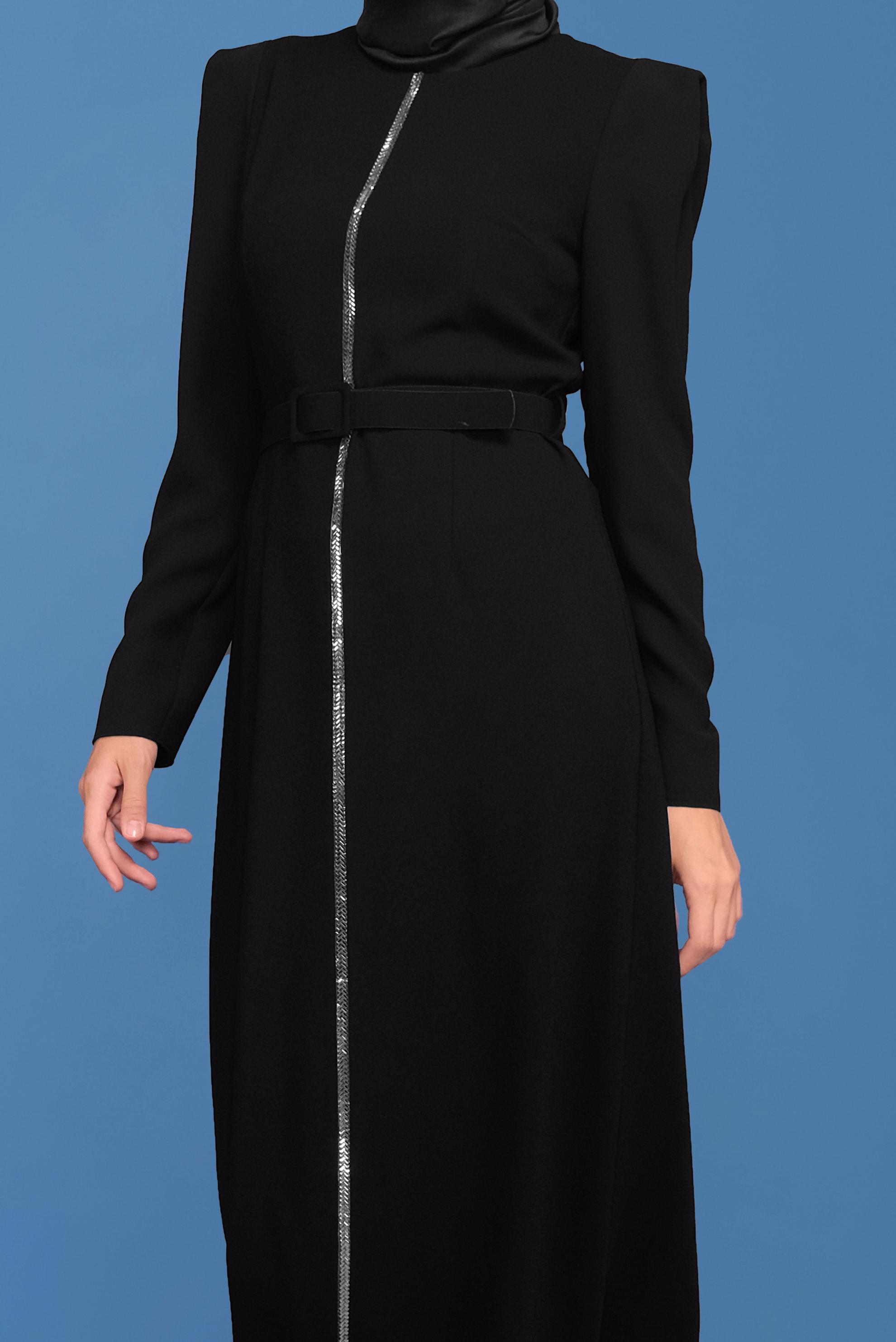 Tesettür giyim SİYAH KEMERLİ TAŞLI ELBİSE 41778