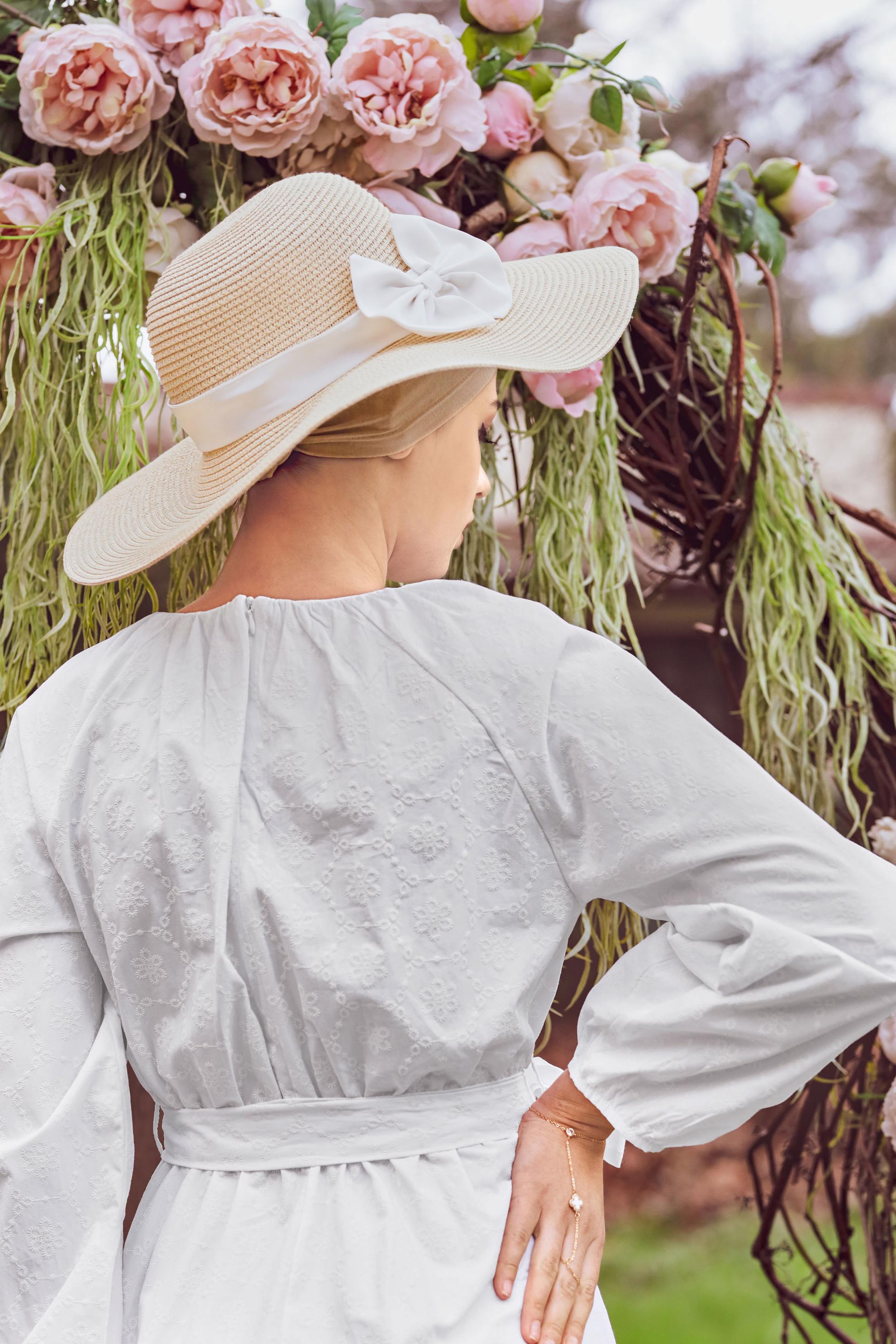 Tesettür giyim BEYAZ MANŞETLERİ LASTİKLİ KUŞAKLI ELBİSE 41802