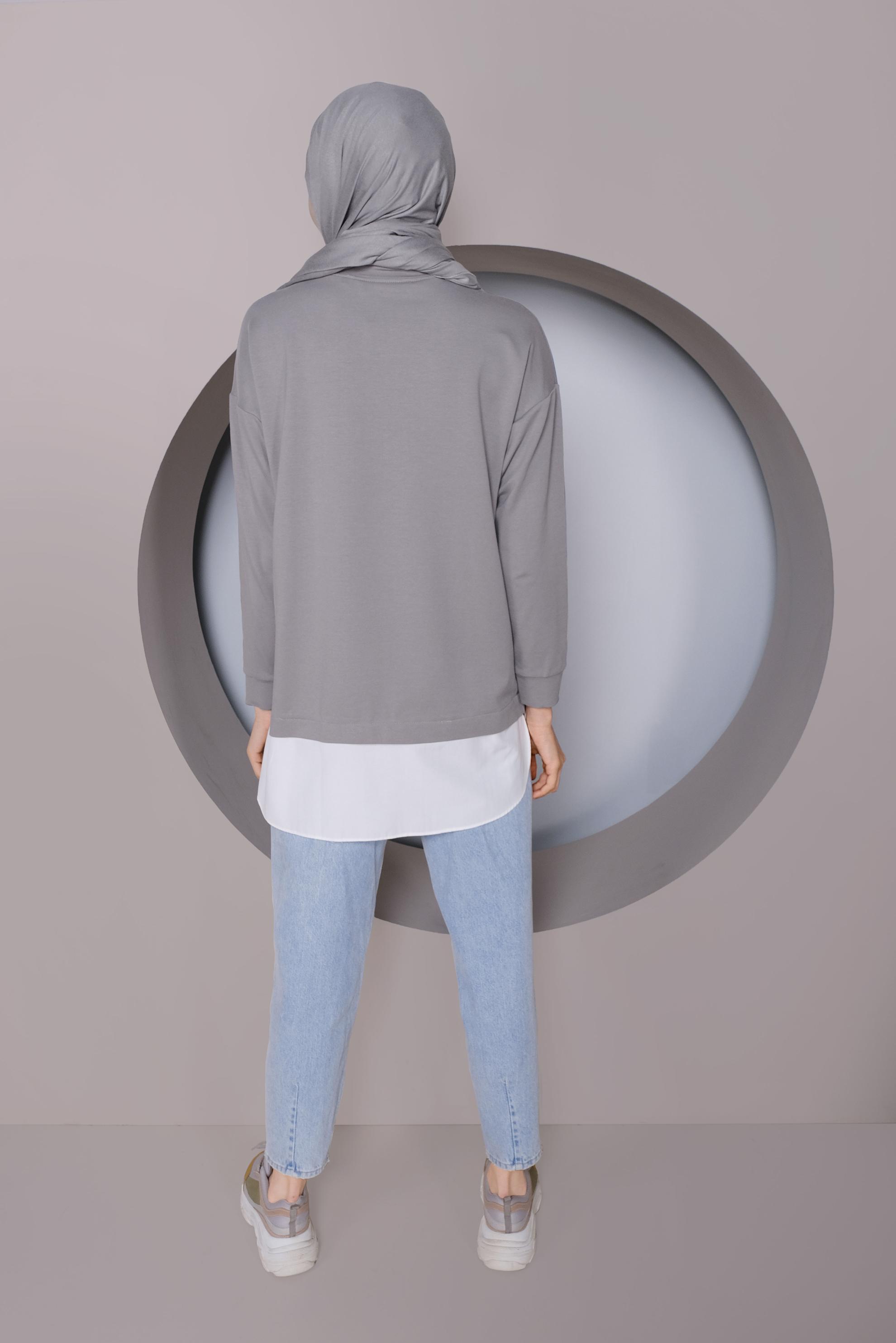 Tesettür giyim GRİ BASKI DETAYLI EŞOFMAN TUNİK 41394