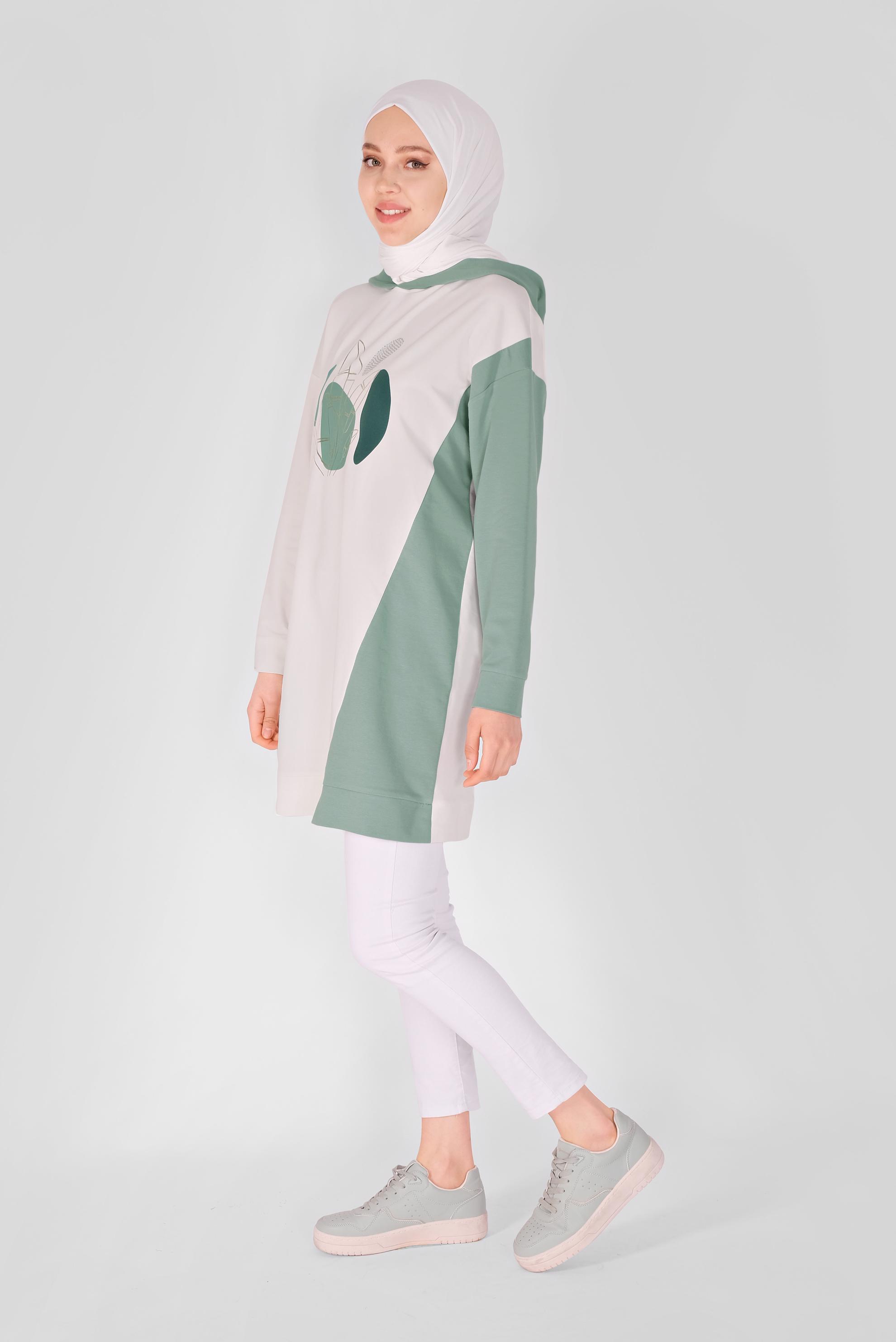 Tesettür giyim YEŞİL BASKI DETAYLI İKİ RENKLİ EŞOFMAN TUNİK 41396 