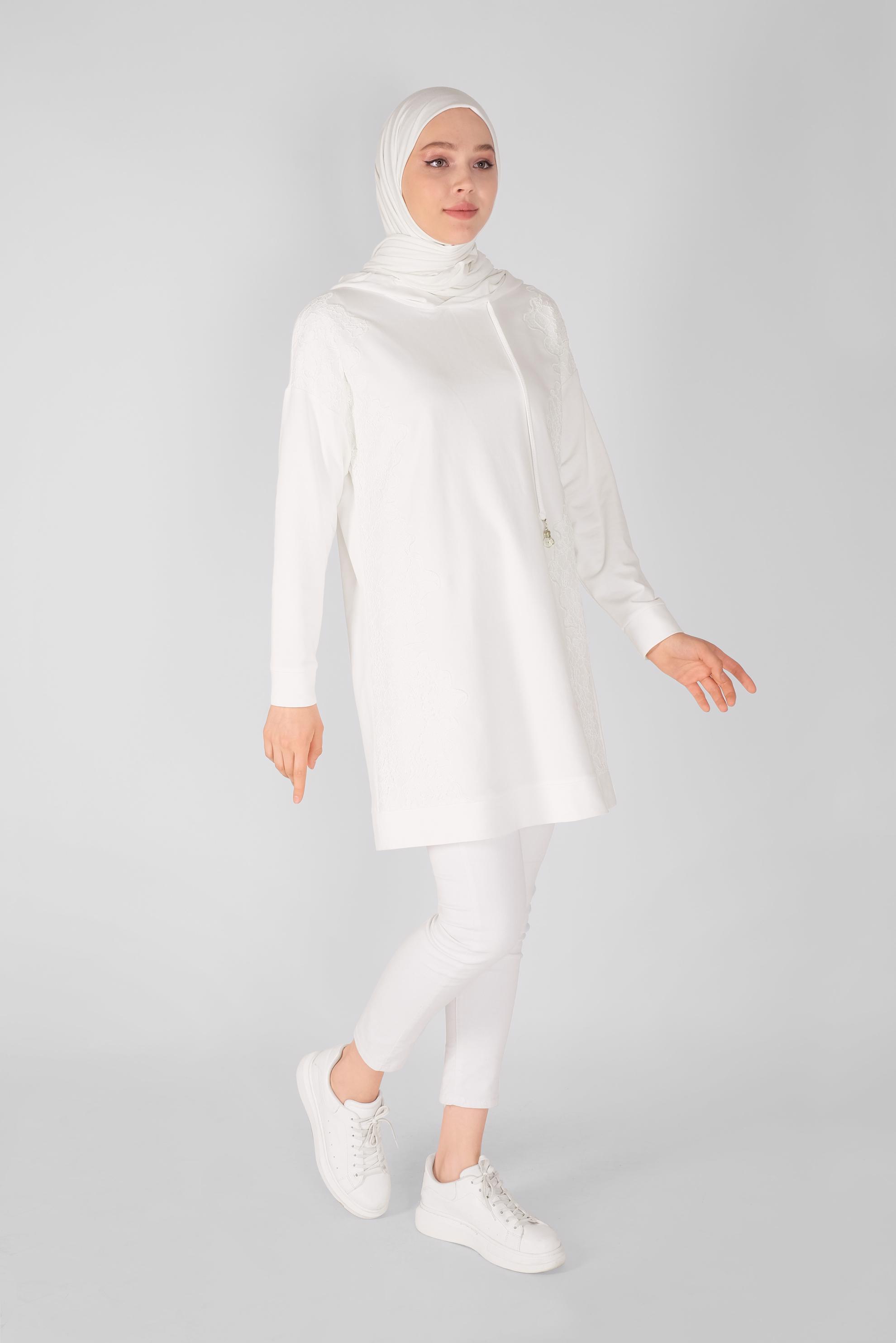 Tesettür giyim BEYAZ DANTEL DESENLİ EŞOFMAN TUNİK 41433 