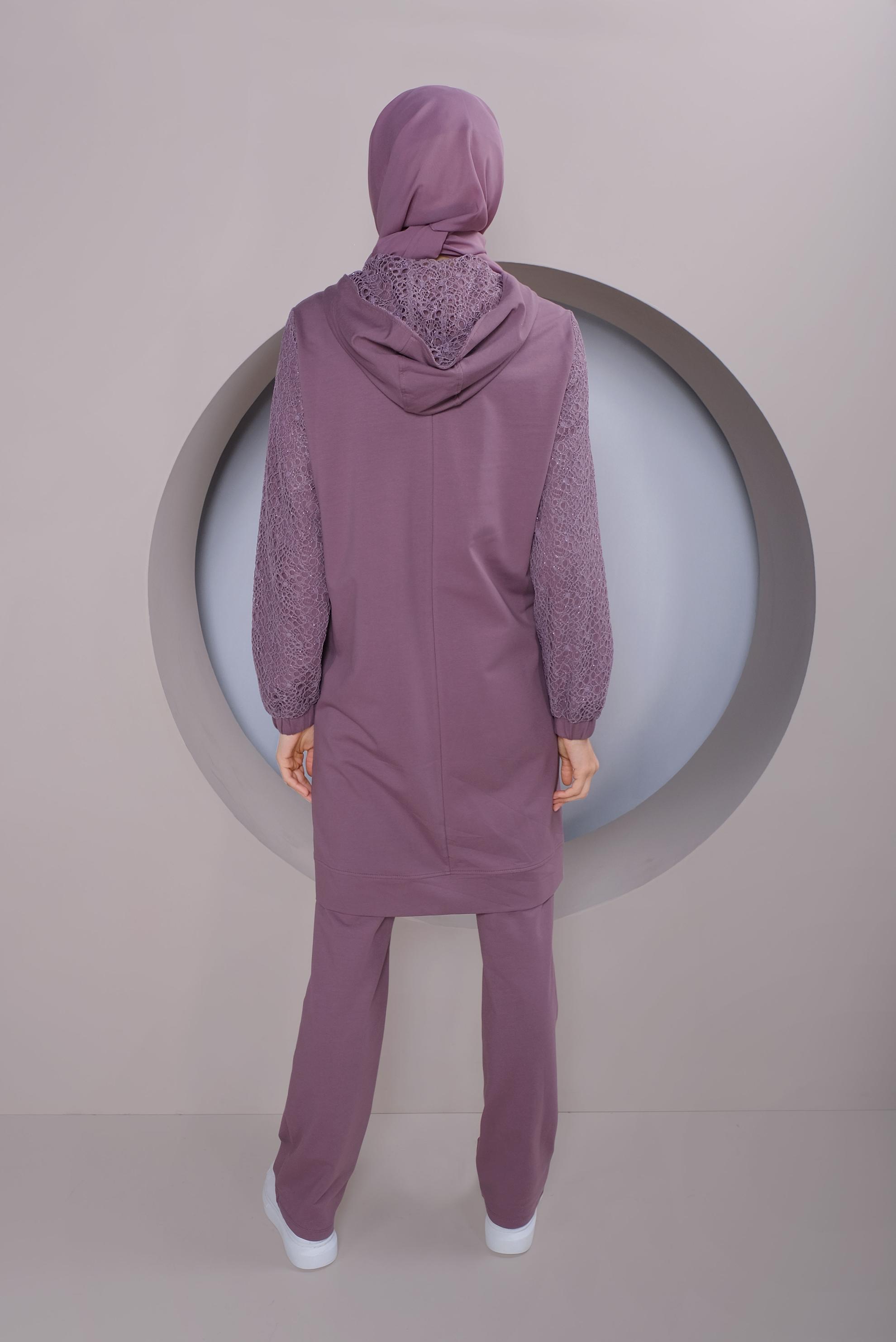 Tesettür giyim MOR KOLLARI GÜPÜR DETAYLI İKİLİ PANTOLONLU EŞOFMAN TAKIMI 41436