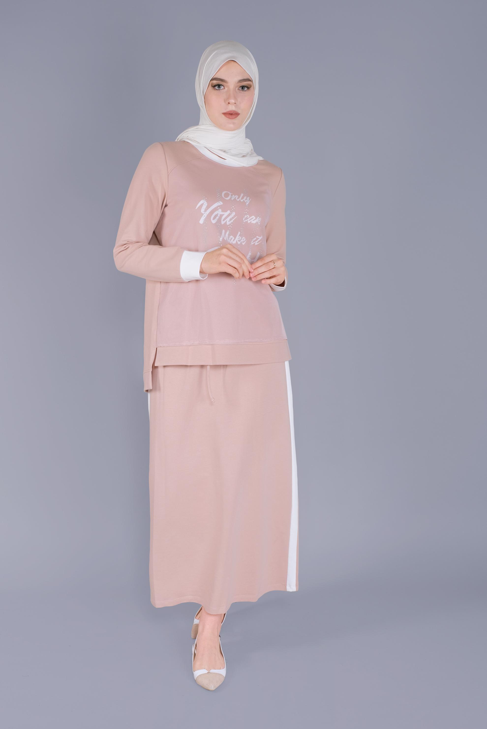 Tesettür giyim PUDRA NAKIŞLI TAŞ BASKILI ETEKLİ EŞOFMAN TAKIM 41438
