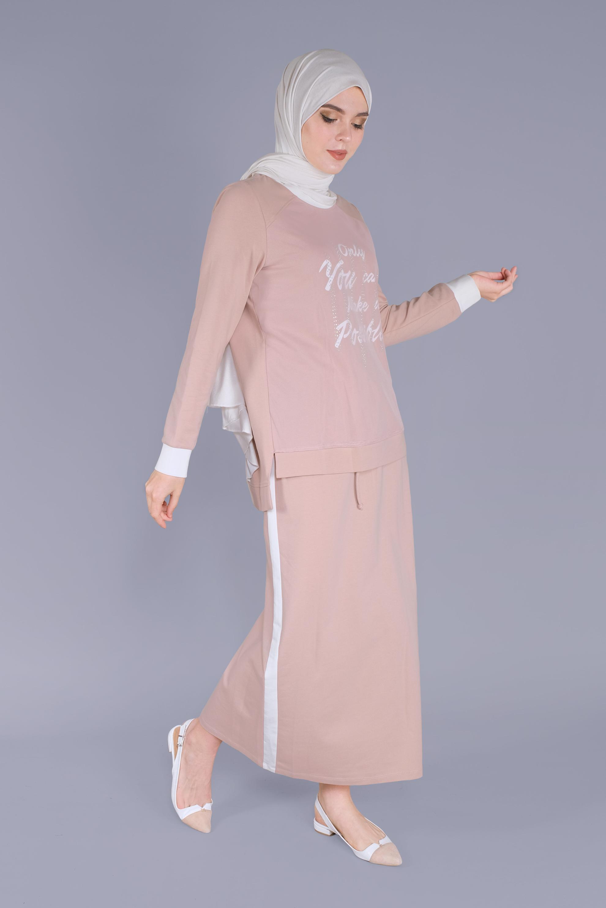 Tesettür giyim PUDRA NAKIŞLI TAŞ BASKILI ETEKLİ EŞOFMAN TAKIM 41438