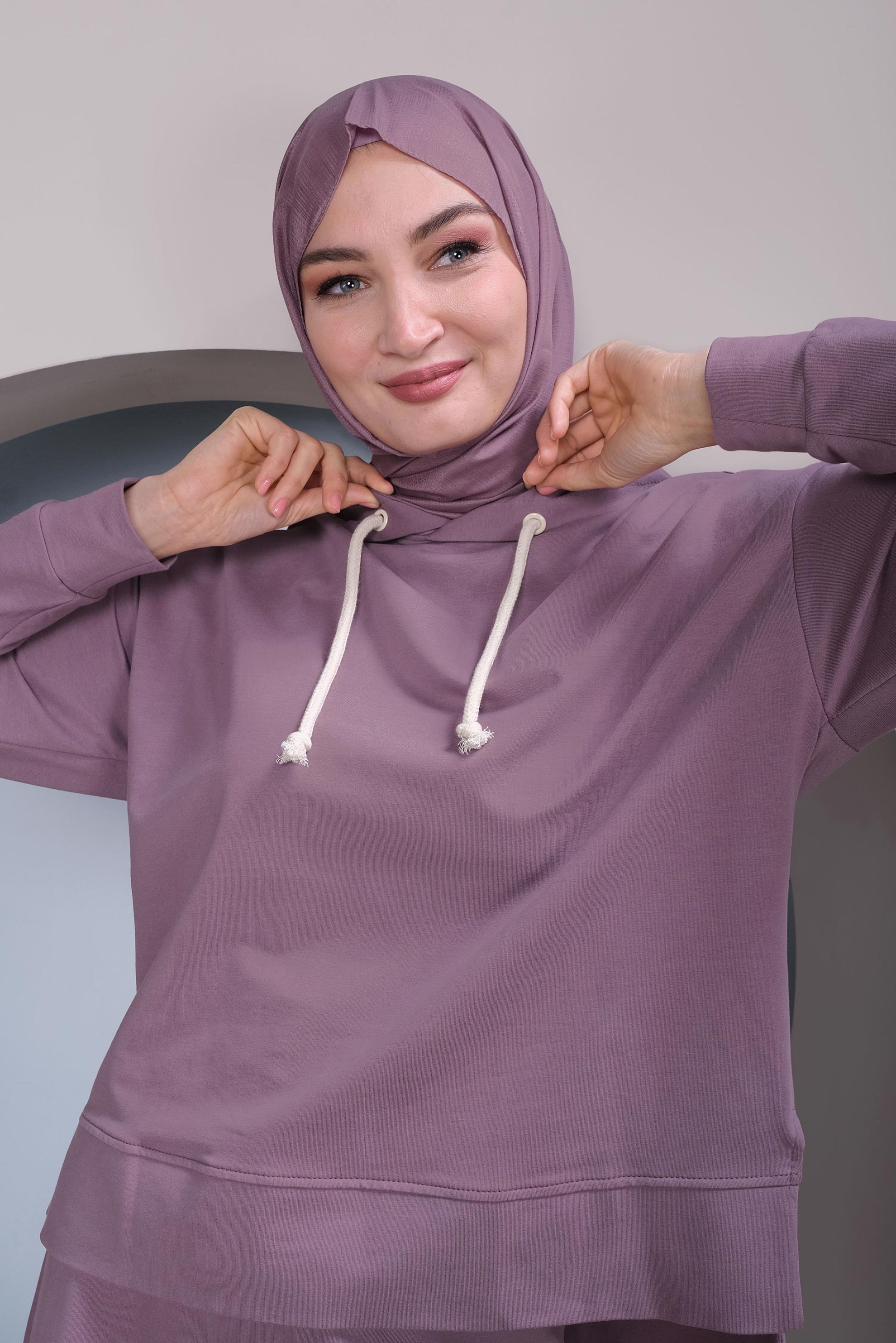 Tesettür giyim MOR KOLLARI KUŞGÖZÜ DETAYLI İKİLİ ETEKLİ EŞOFMAN TAKIMI 41439