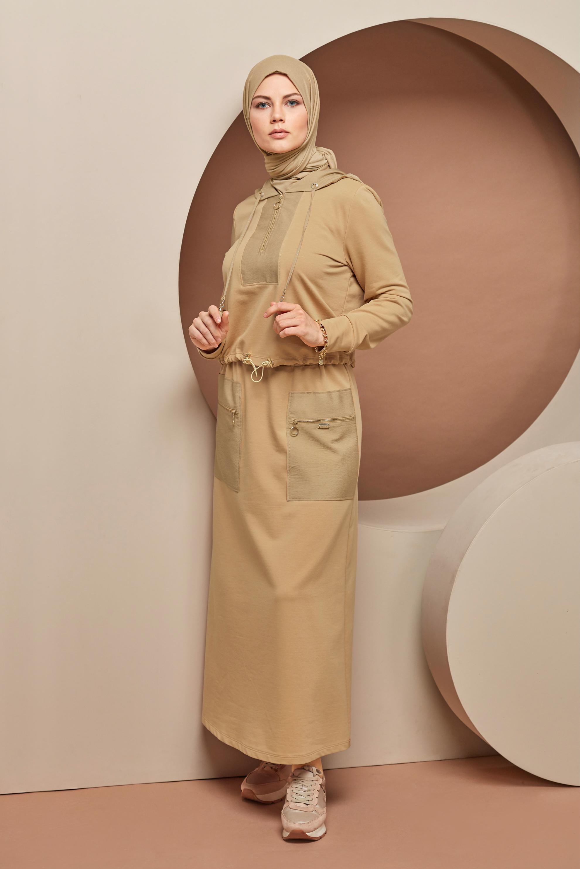 Tesettür giyim KAHVE KAPÜŞONLU FERMUARLI İKİLİ ETEKLİ EŞOFMAN TAKIM 41456 