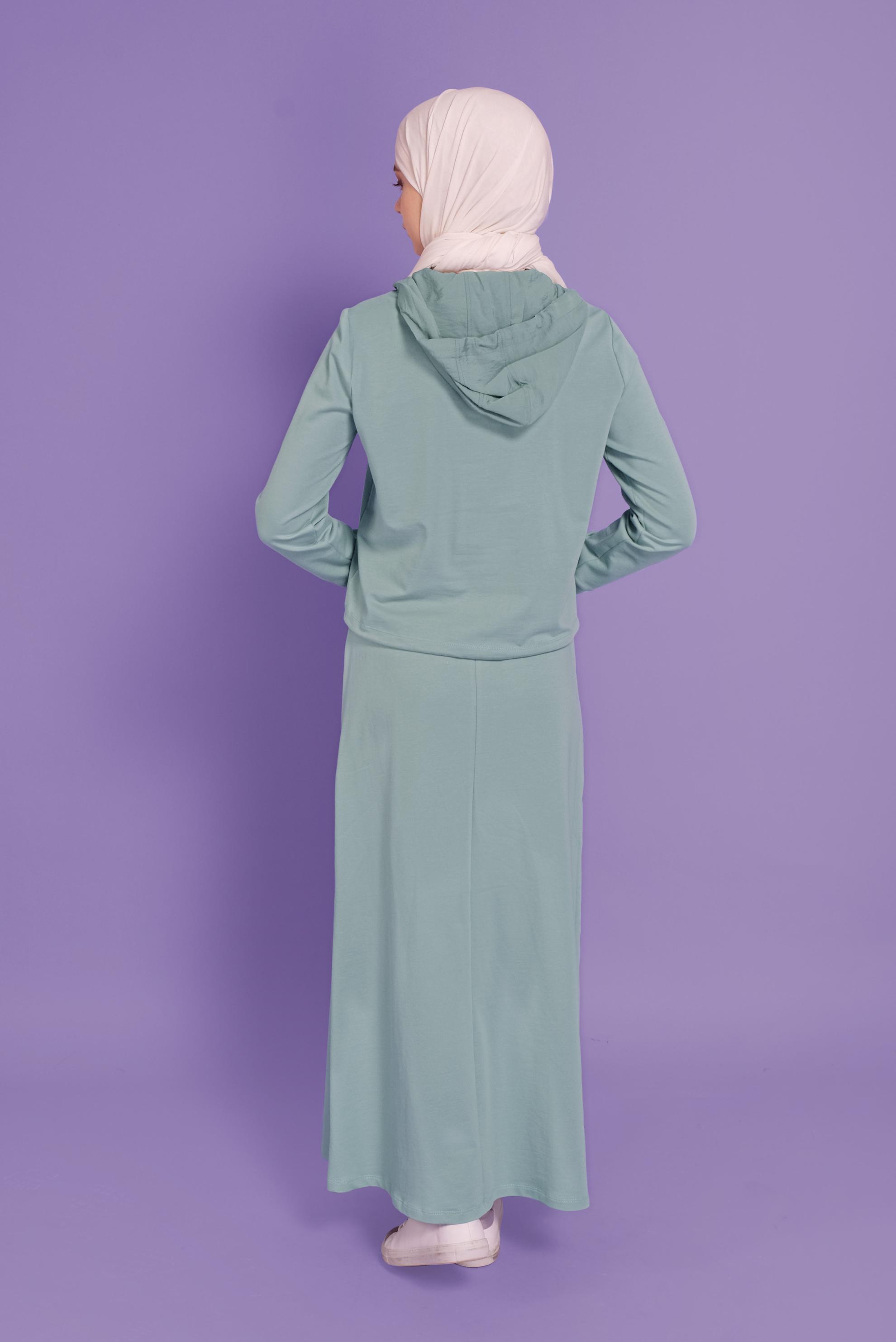 Tesettür giyim YEŞİL KAPÜŞONLU FERMUARLI İKİLİ ETEKLİ EŞOFMAN TAKIM 41456 
