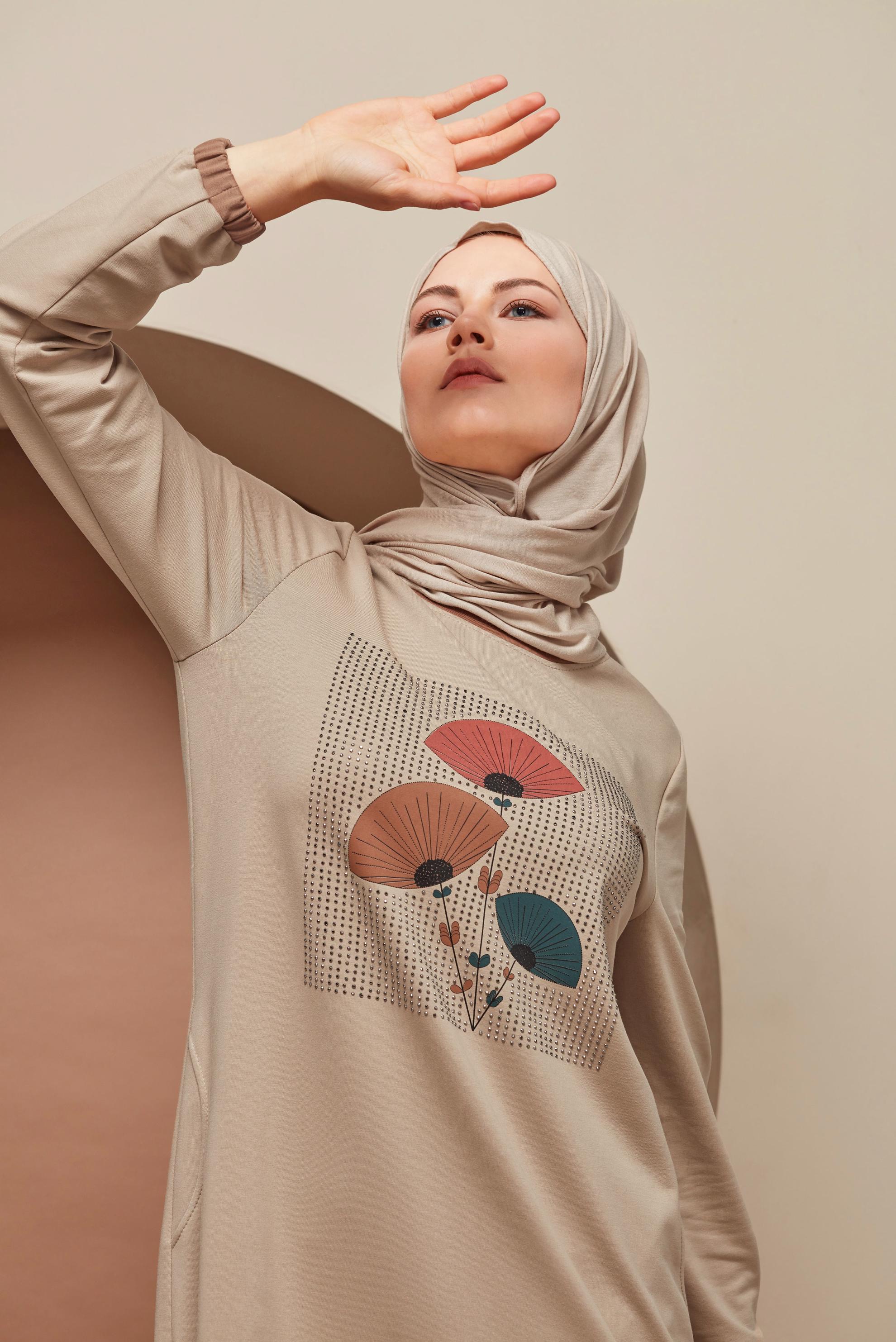 Vêtements hijab BEIGE ROBE DE SURVÊTEMENT FLORALE 41459 
