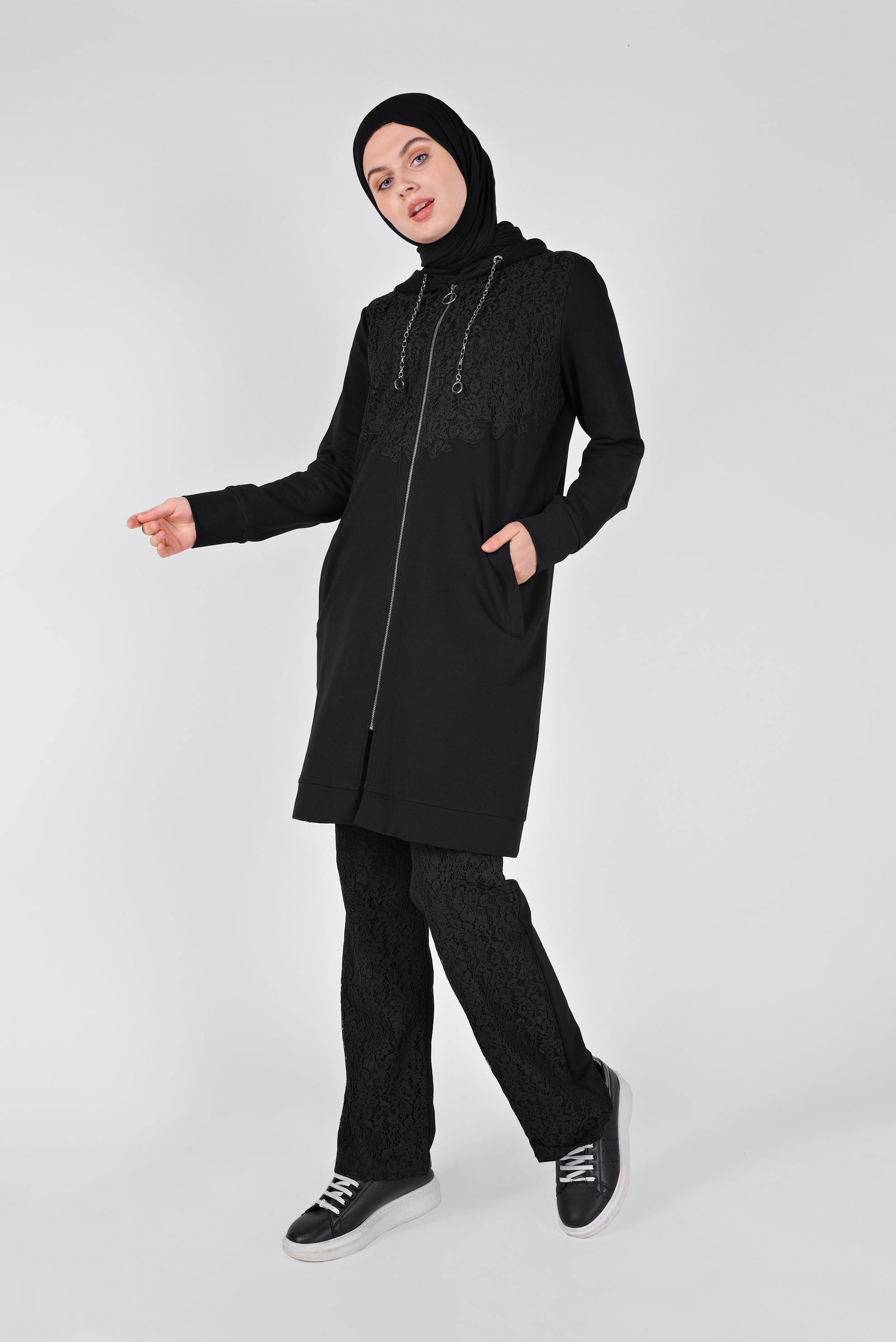 Tesettür giyim SİYAH DANTEL KOMBİNLİ KAPÜŞONLU PANTOLONLU EŞOFMAN TAKIM 41461 