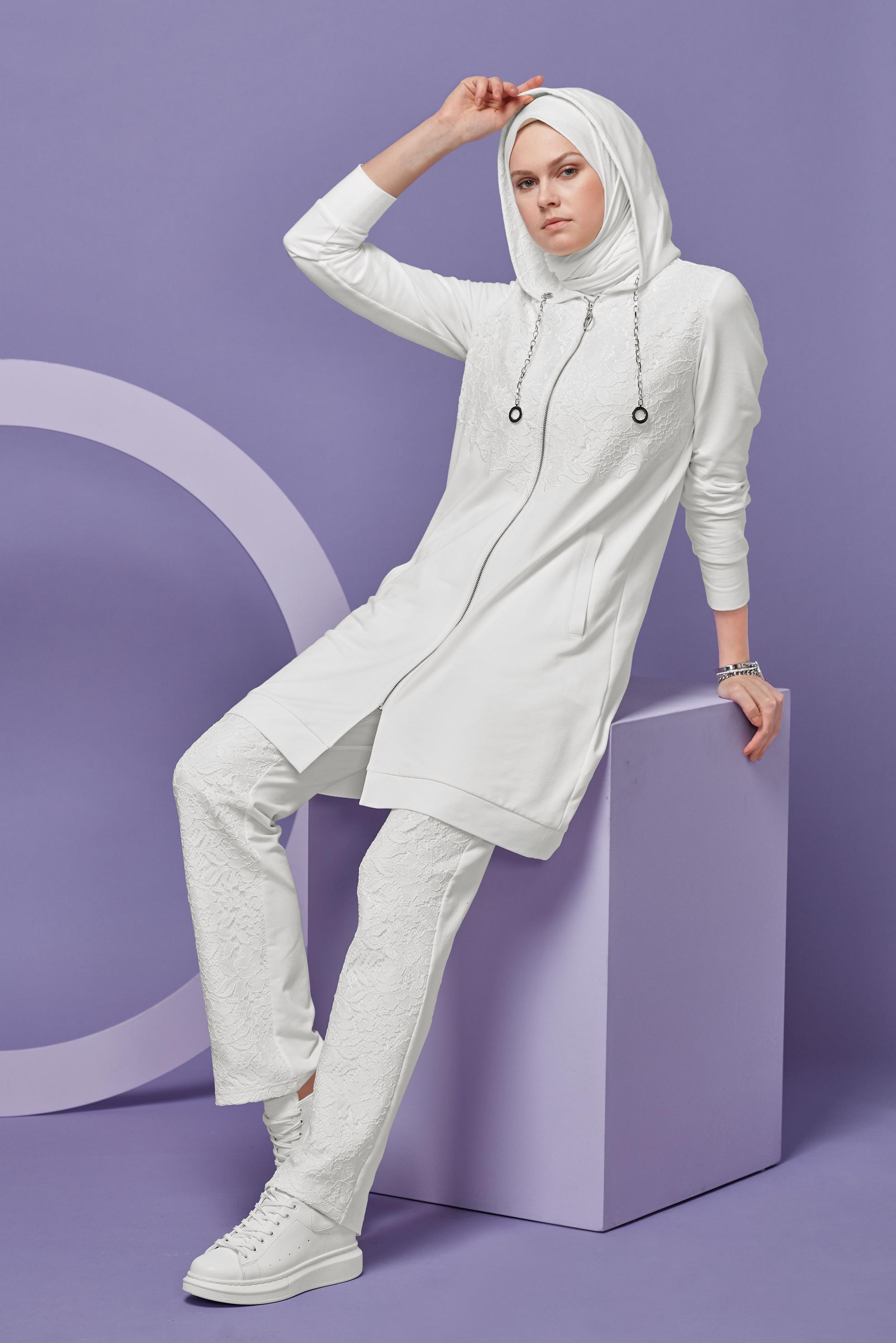 Tesettür giyim BEYAZ DANTEL KOMBİNLİ KAPÜŞONLU PANTOLONLU EŞOFMAN TAKIM 41461 