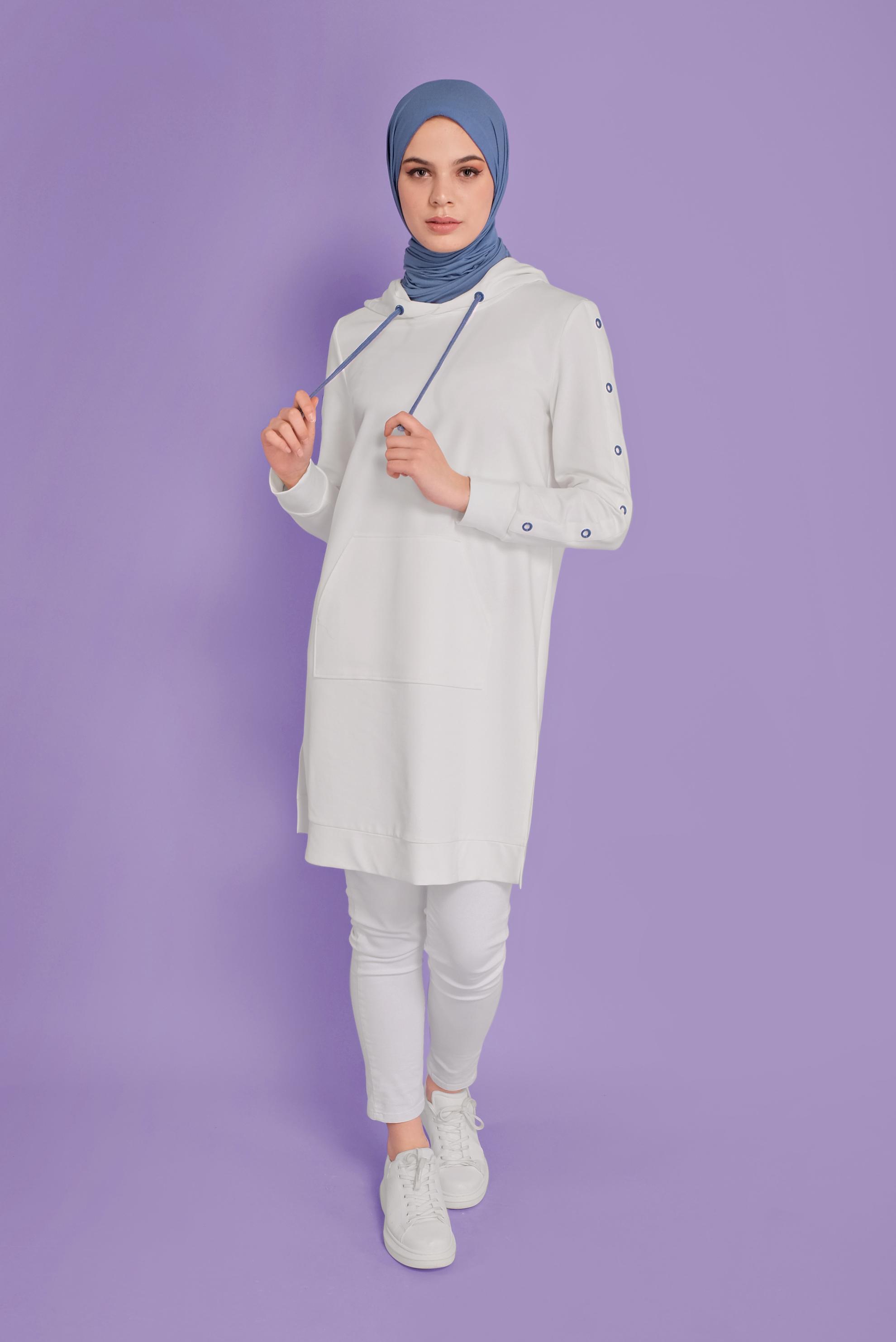 Tesettür giyim BEYAZ KUŞGÖZÜ DETAYLI EŞOFMAN TUNİK 41477 