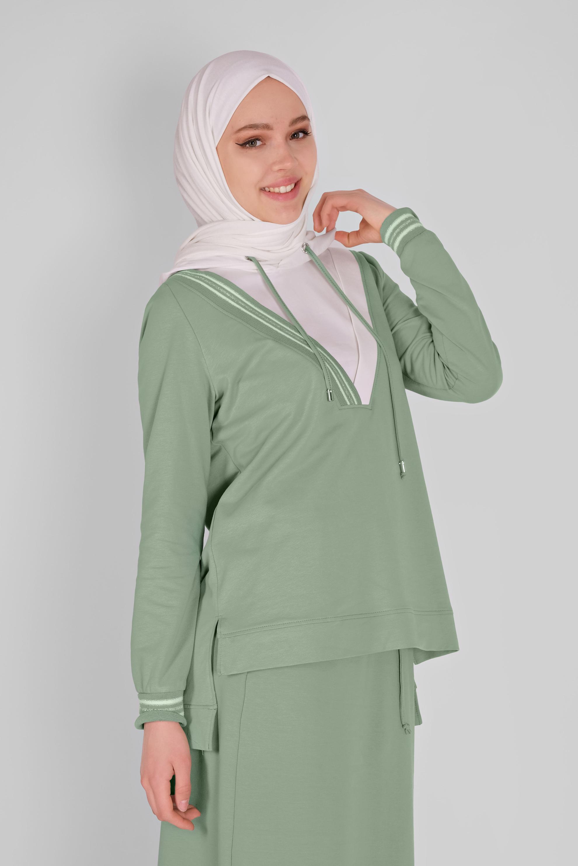 Tesettür giyim YEŞİL İKİ RENK ETEKLİ EŞOFMAN TAKIM 41483 