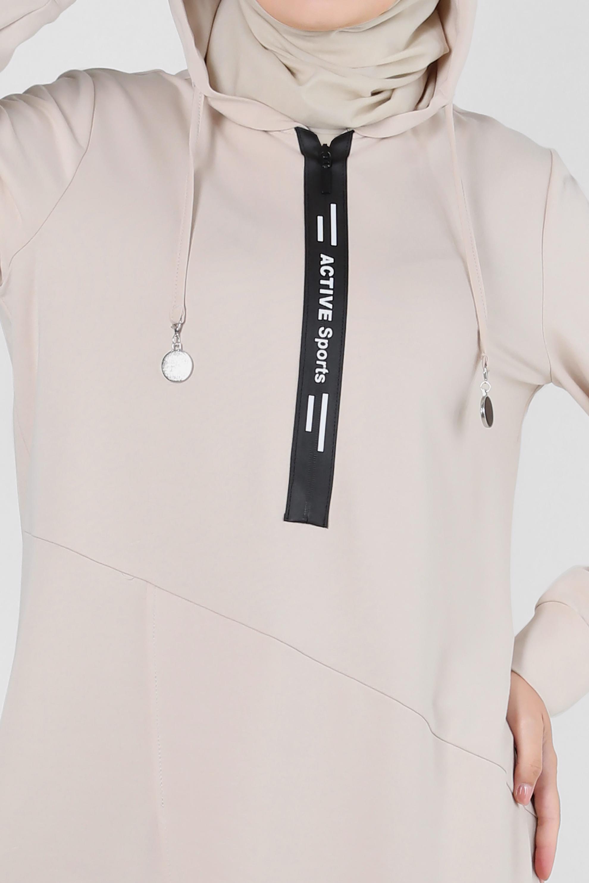 Tesettür giyim BEJ ASİMETRİK KESİMLİ KAPÜŞONLU EŞOFMAN TUNİK 41517