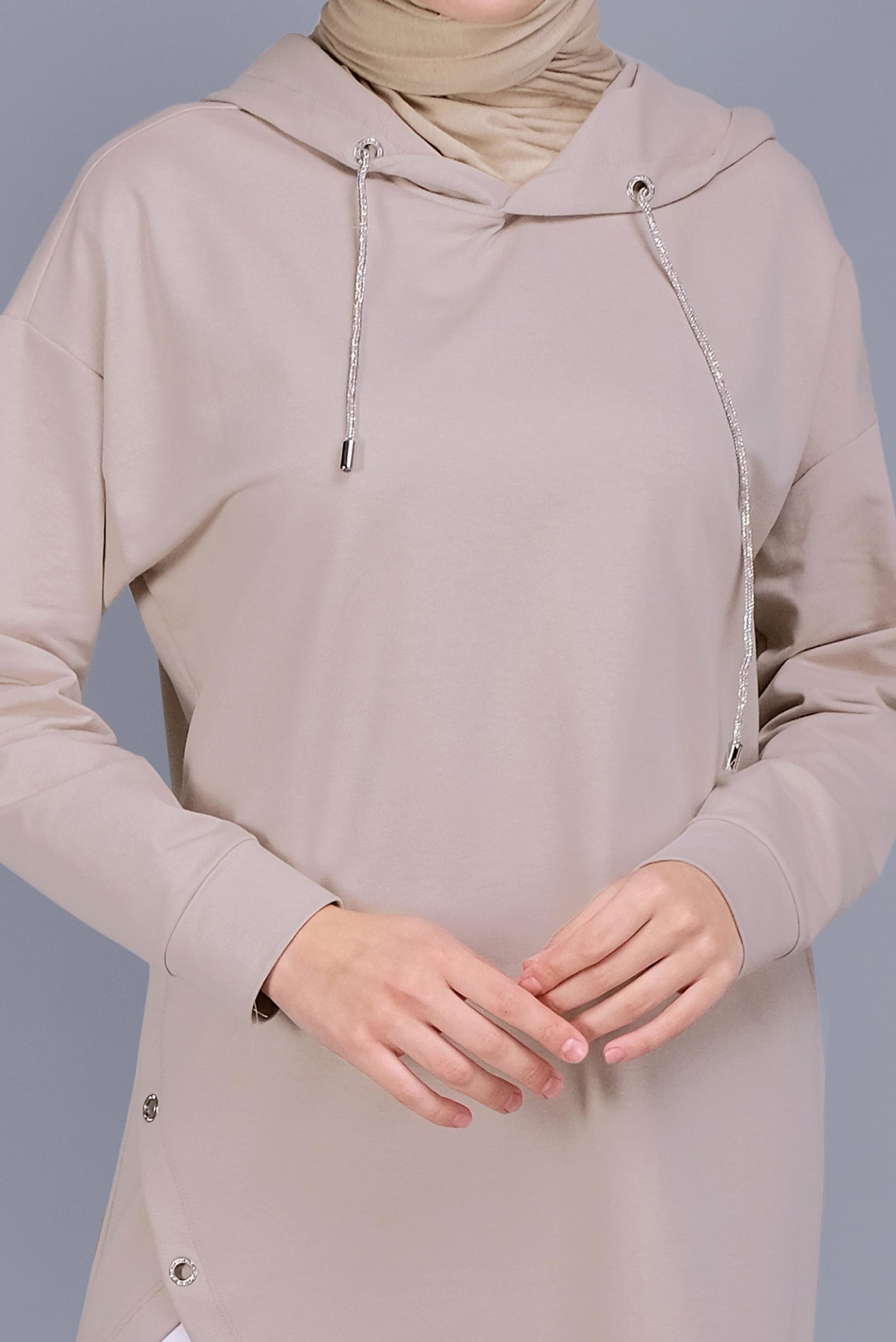 Tesettür giyim BEJ ASİMETRİK KESİM KAPÜŞONLU  EŞOFMAN TUNİK 41538 