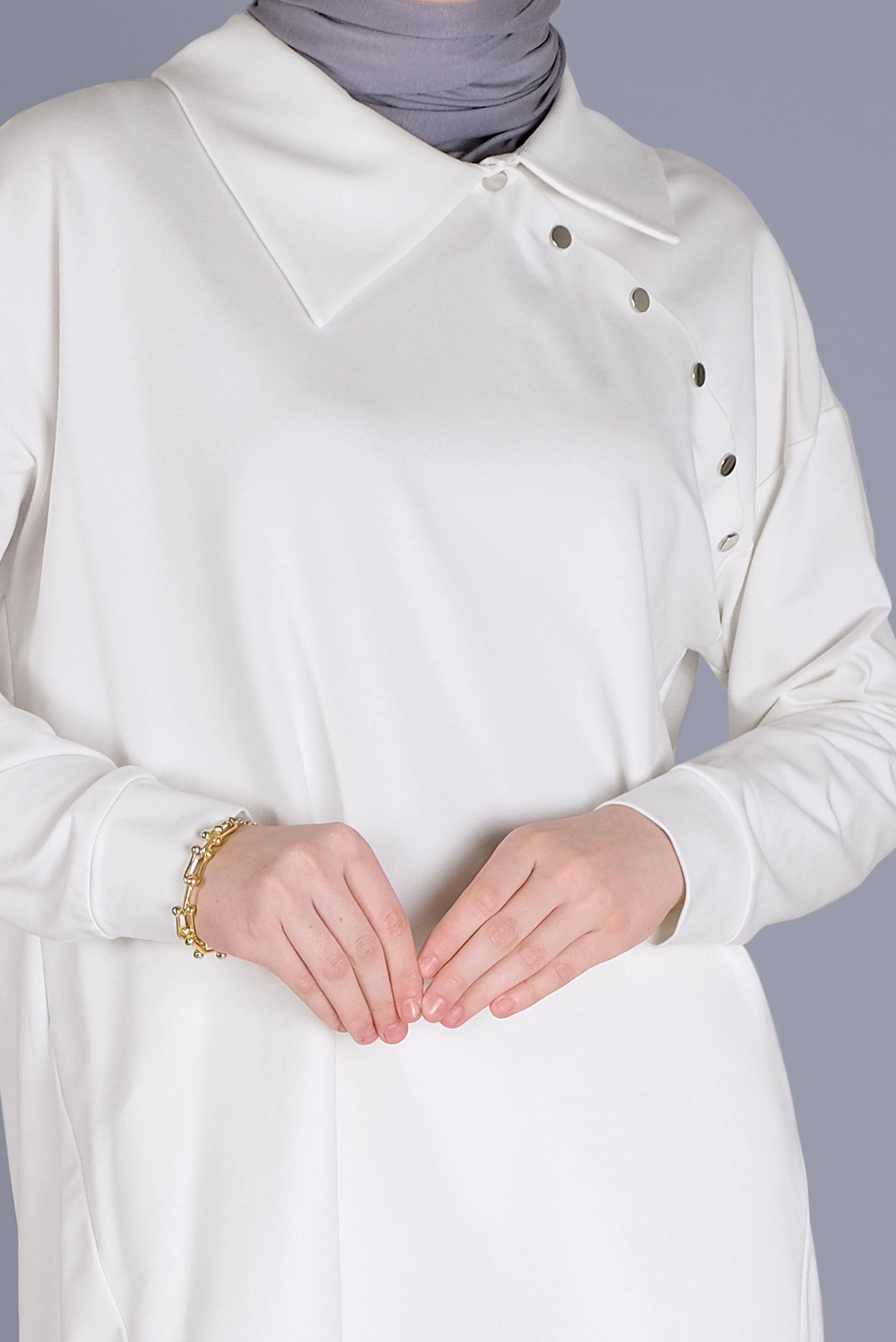 Tesettür giyim BEYAZ DÜĞME DETAYLI EŞOFMAN TUNİK 41569 