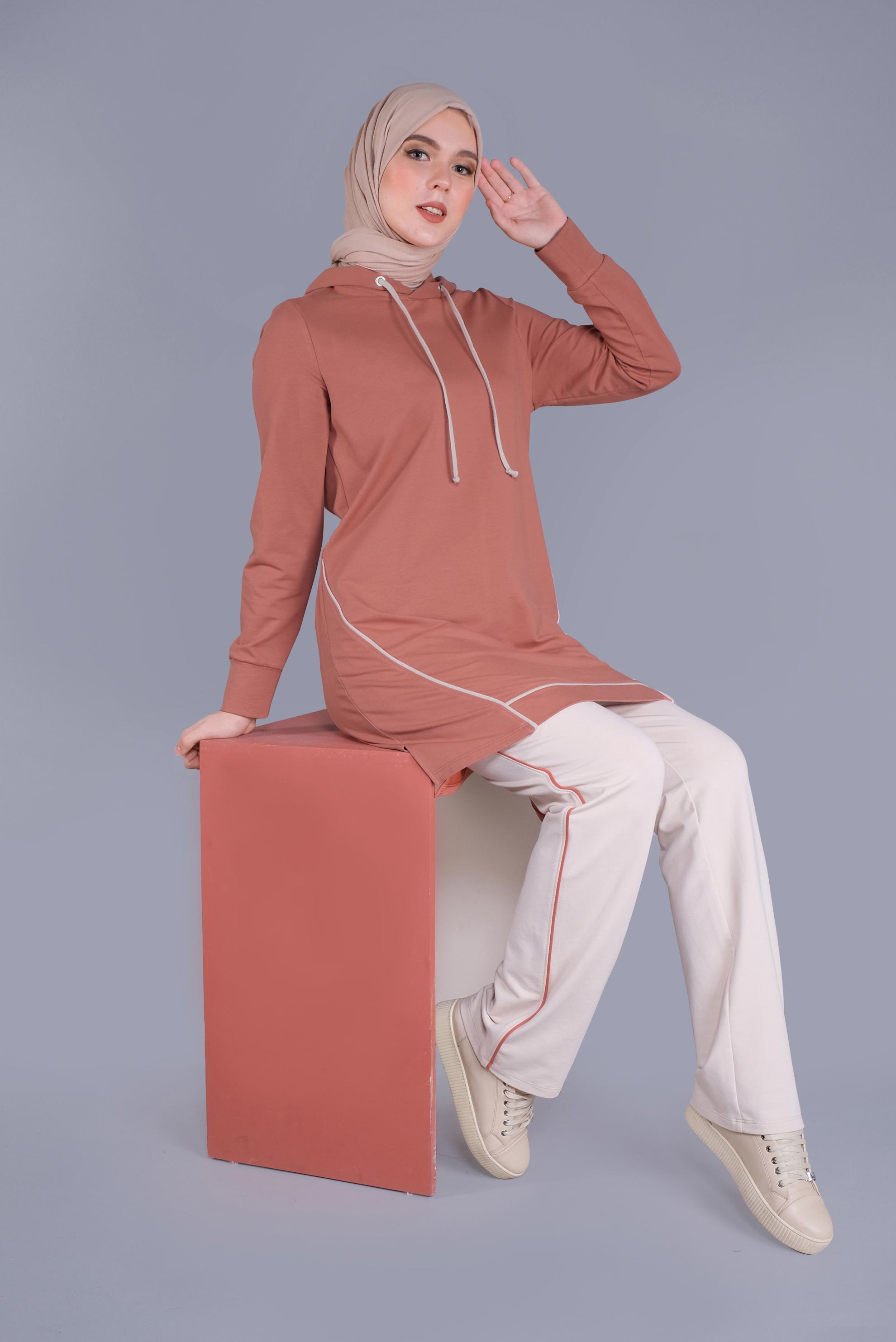 Tesettür giyim TURUNCU KAPÜŞONLU BİYELİ EŞOFMAN TAKIM 41648 