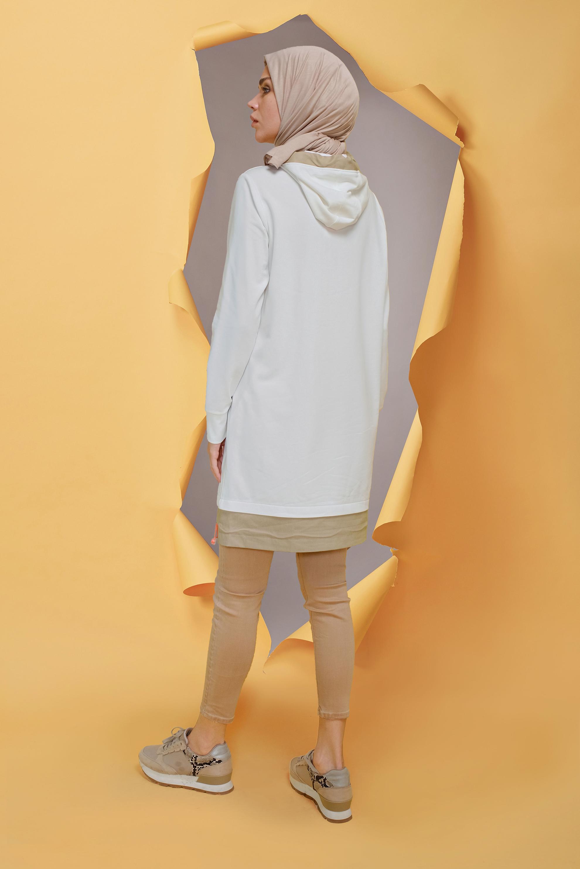 Tesettür giyim BEYAZ KAPÜŞONLU CEPLİ TUNİK 41713 