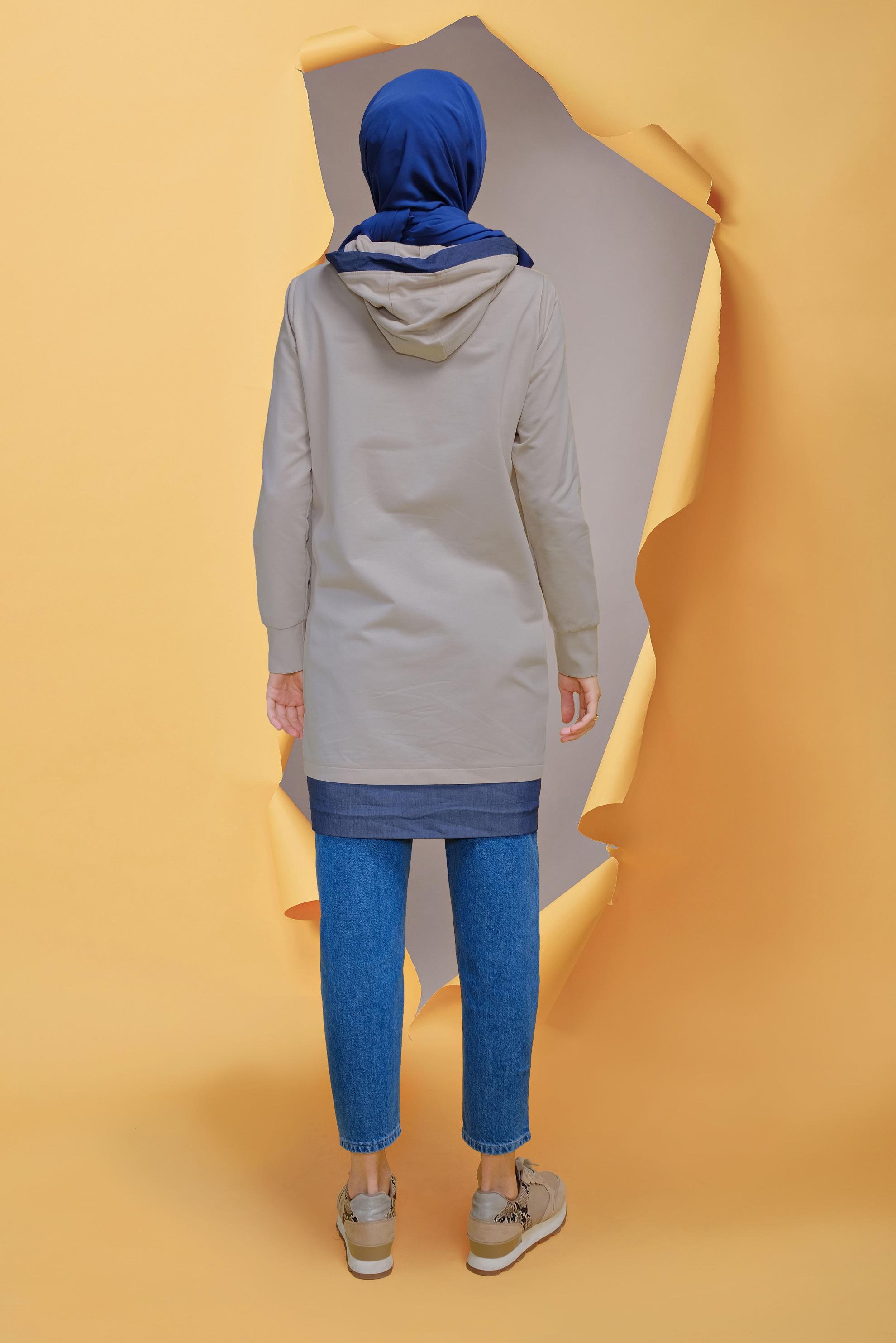 Tesettür giyim BEJ KAPÜŞONLU CEPLİ TUNİK 41713 