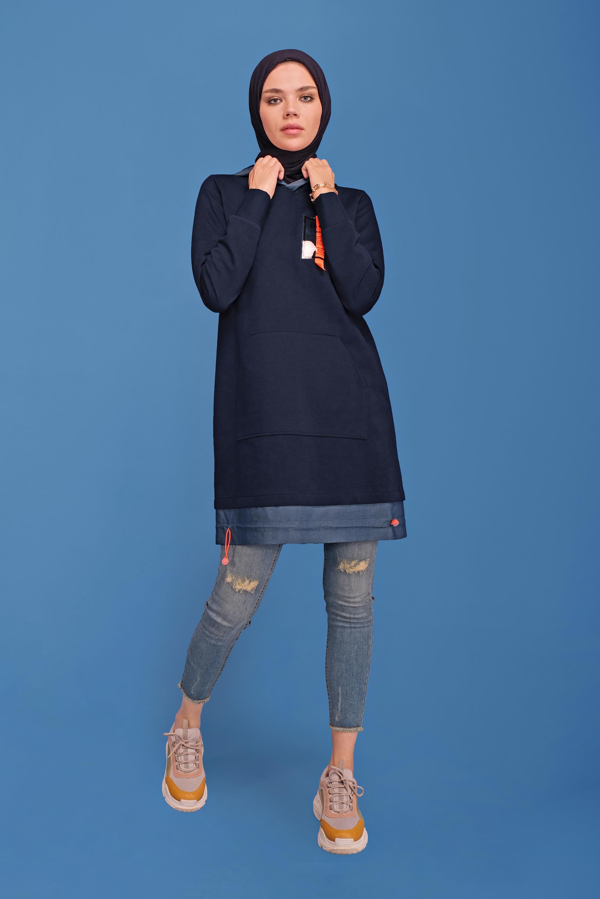 Tesettür giyim LACİVERT KAPÜŞONLU CEPLİ TUNİK 41713 