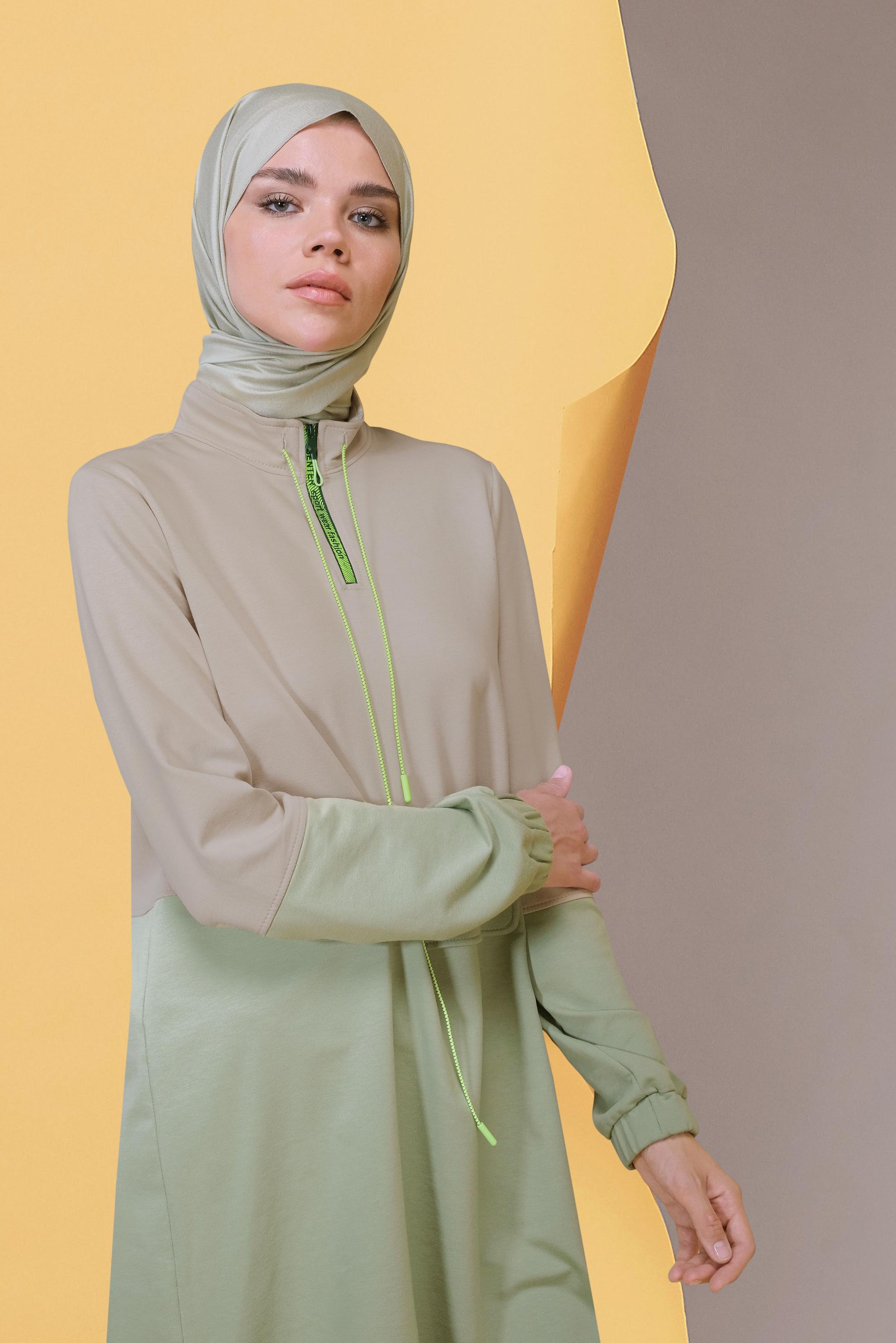 Tesettür giyim YEŞİL FERMUAR DETAYLI İKİ RENK EŞOFMAN TAKIMI 41716