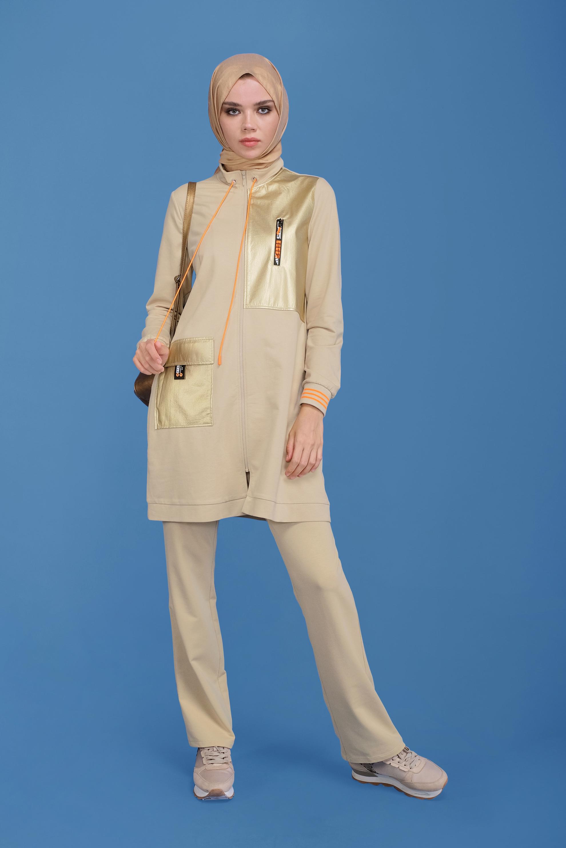 Tesettür giyim BEJ FERMUARLI HAKİM YAKA EŞOFMAN TAKIMI 41719