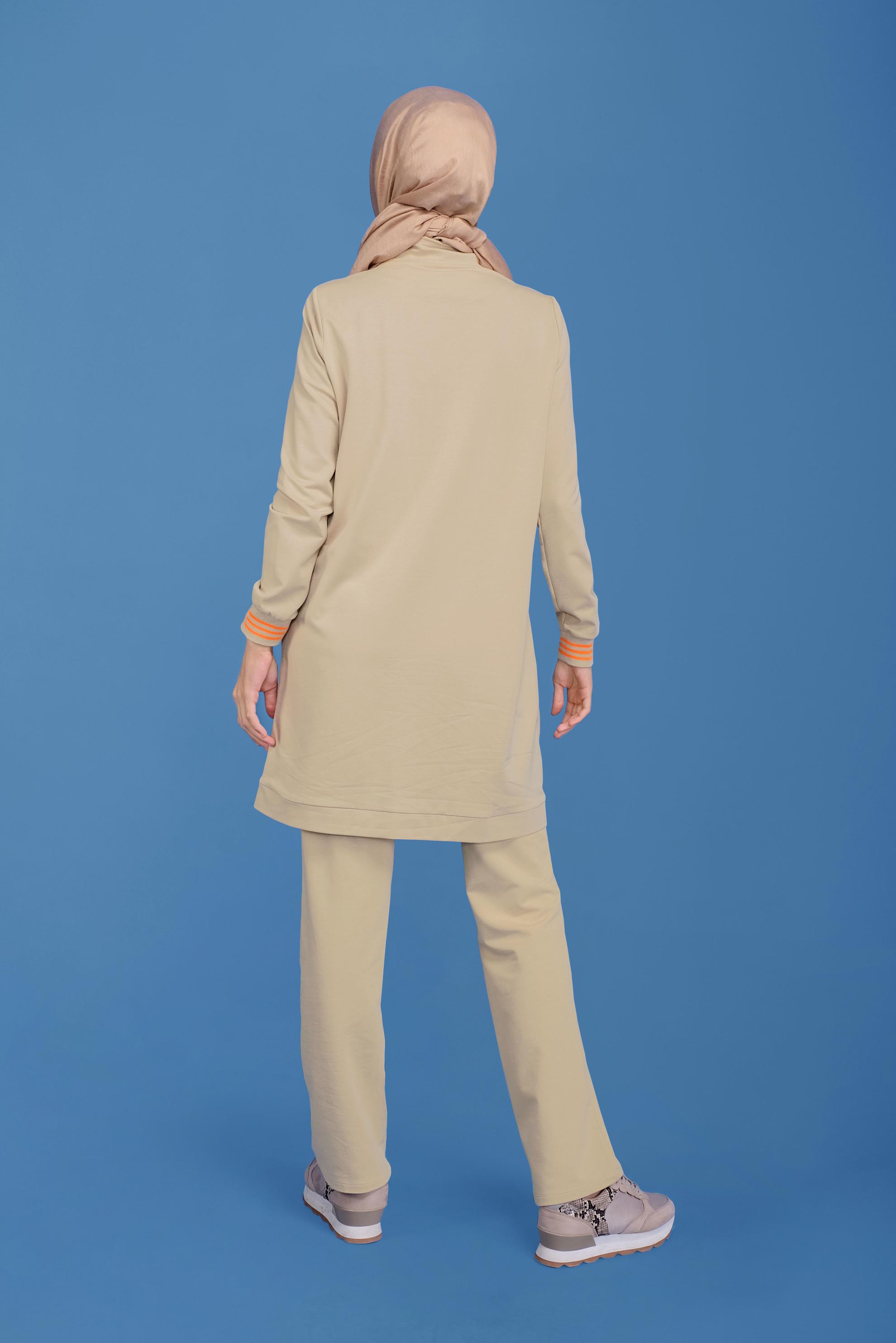 Tesettür giyim BEJ FERMUARLI HAKİM YAKA EŞOFMAN TAKIMI 41719