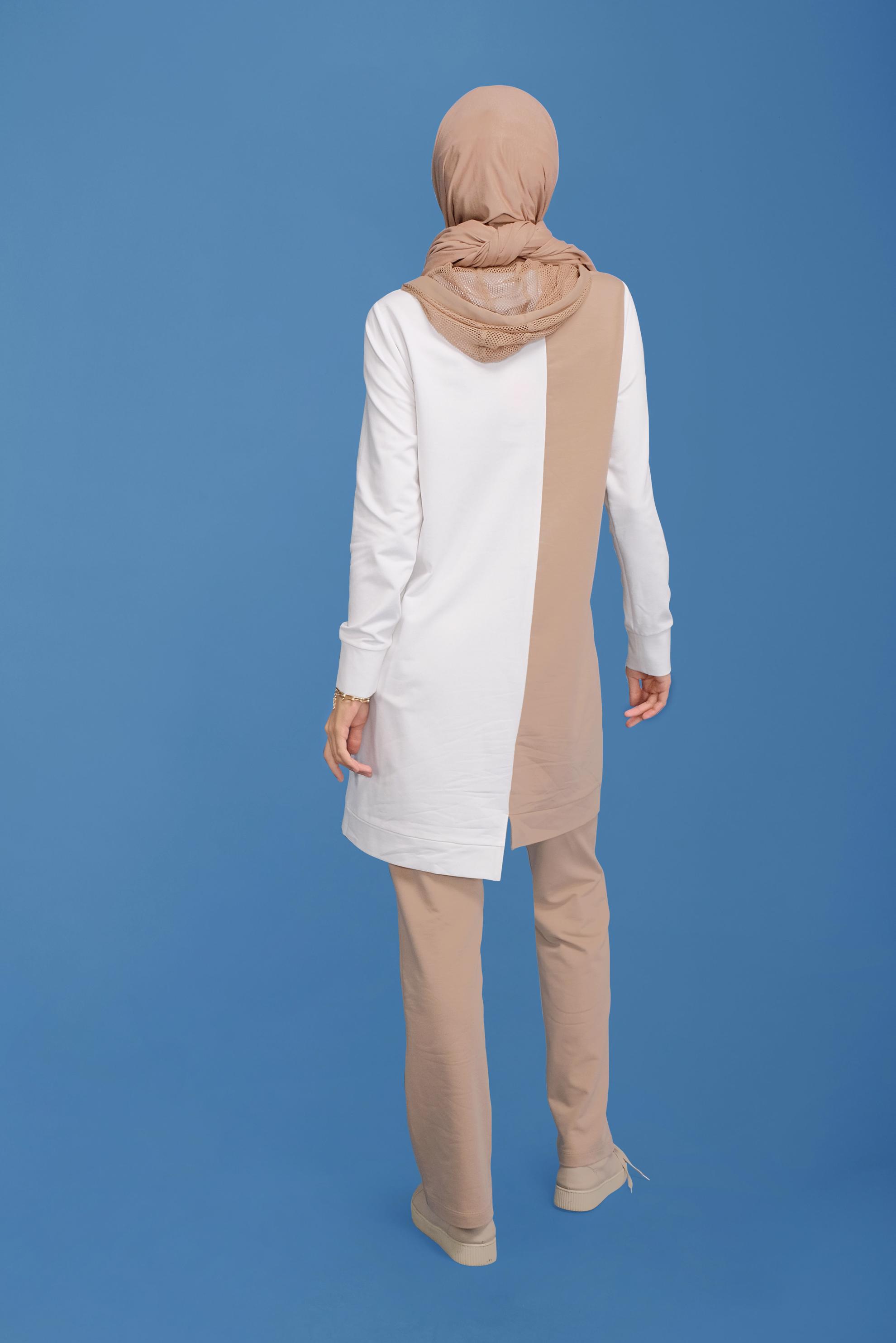 Tesettür giyim BEJ CEP DETAYLI İKİ RENK KAPÜŞONLU EŞOFMAN TAKIMI 41720