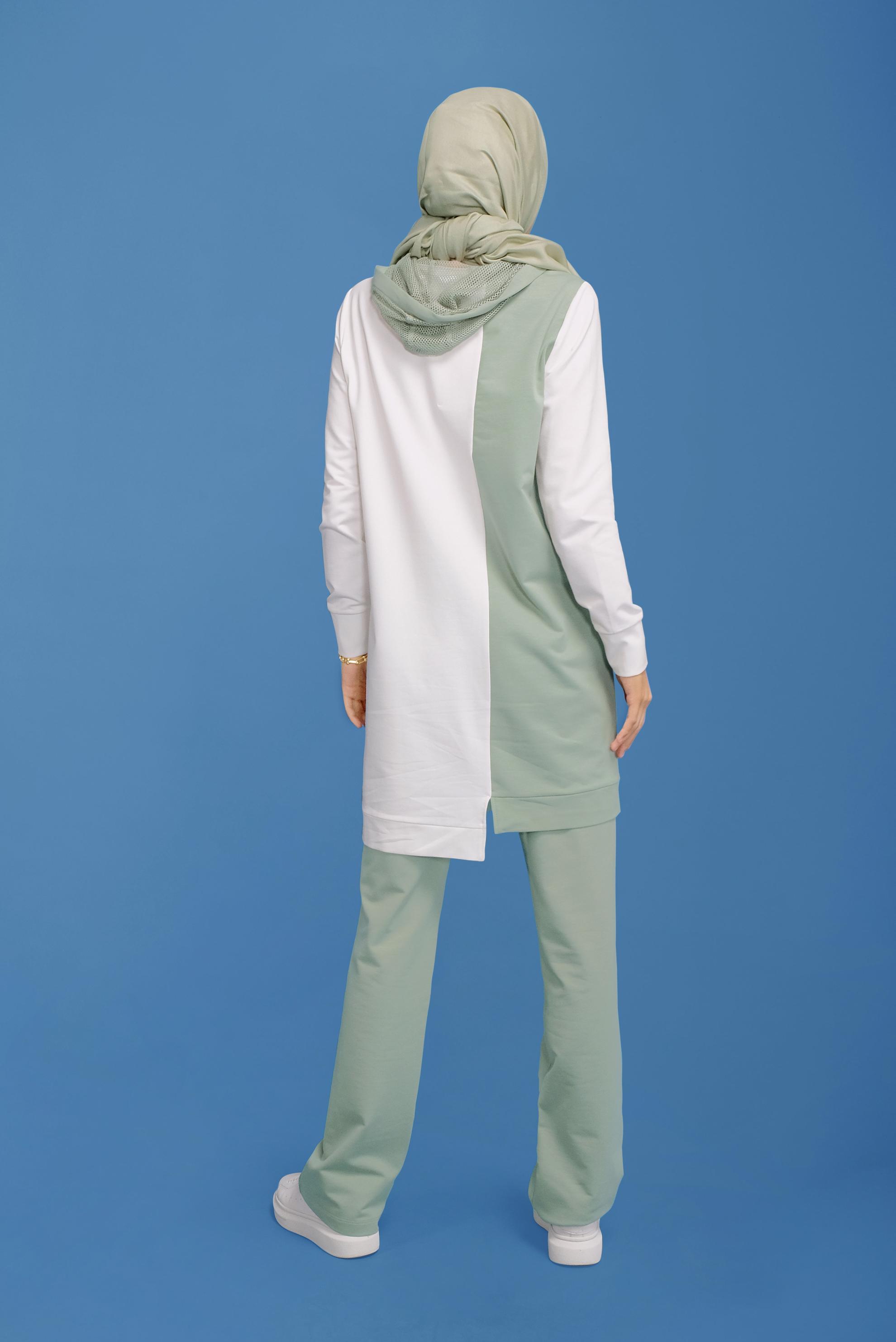 Tesettür giyim YEŞİL CEP DETAYLI İKİ RENK KAPÜŞONLU EŞOFMAN TAKIMI 41720