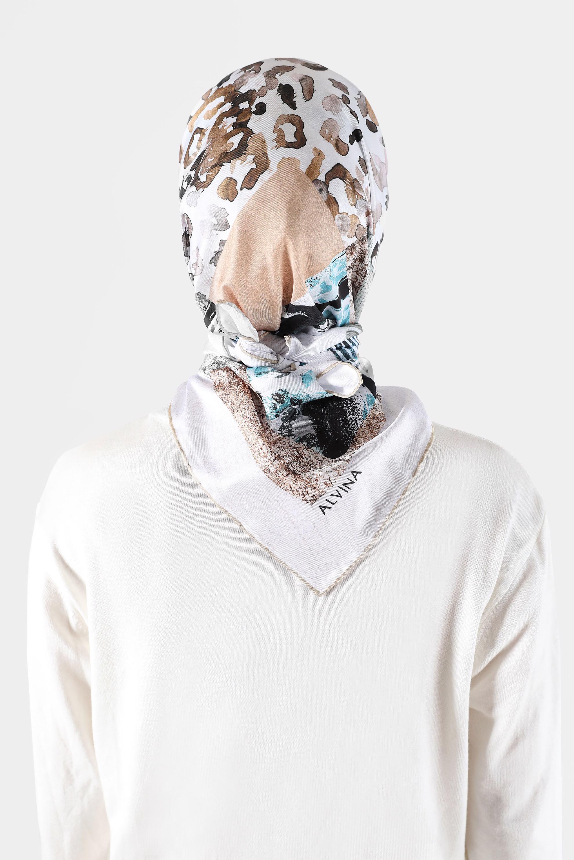 Tesettür giyim ALTIN ALVİNA DİJİTAL TWİLL EŞARP 5050 