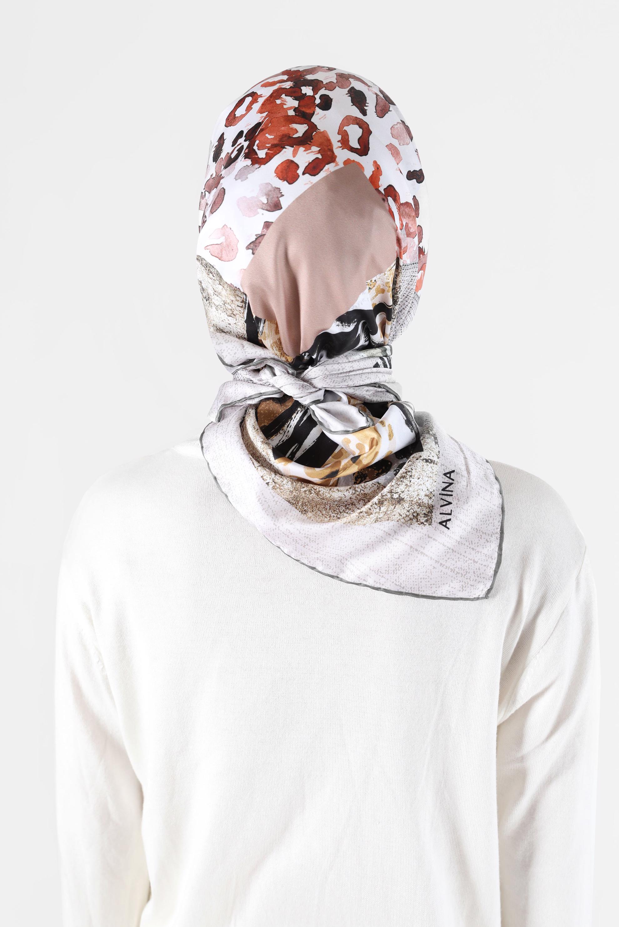 Tesettür giyim HAKİ ALVİNA DİJİTAL TWİLL EŞARP 5050 