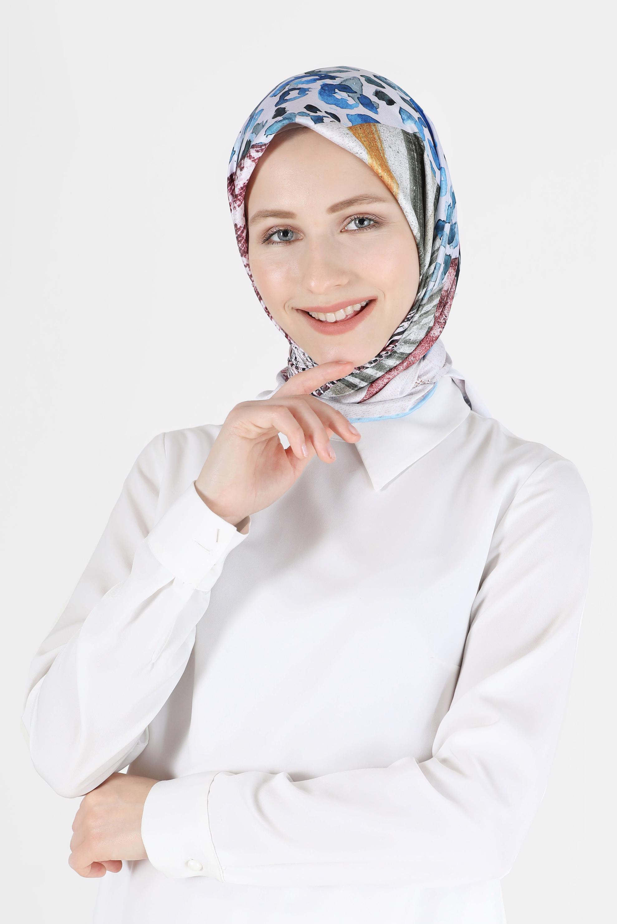 Tesettür giyim MAVİ ALVİNA DİJİTAL TWİLL EŞARP 5050 