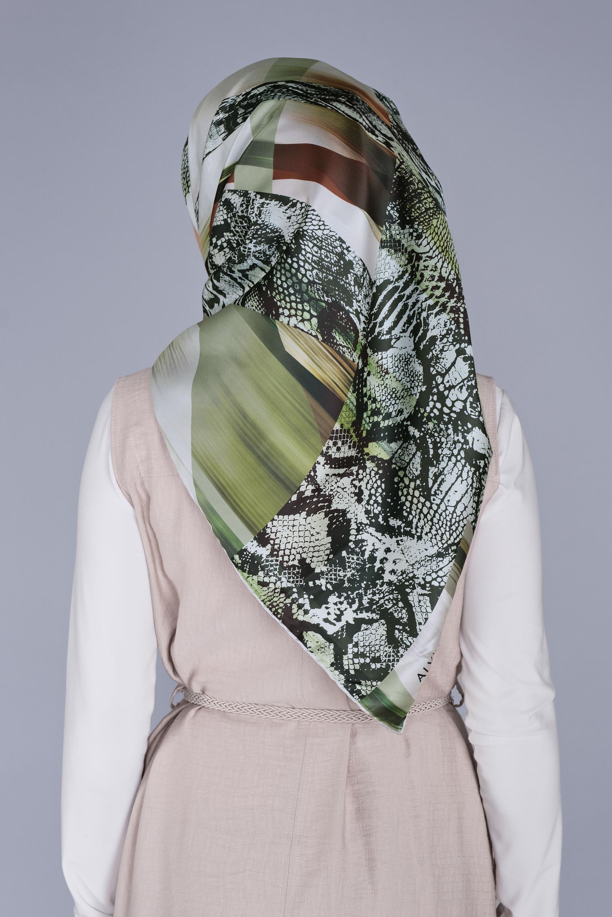 Tesettür giyim HAKİ ALVİNA DİJİTAL TWİLL EŞARP 6100 