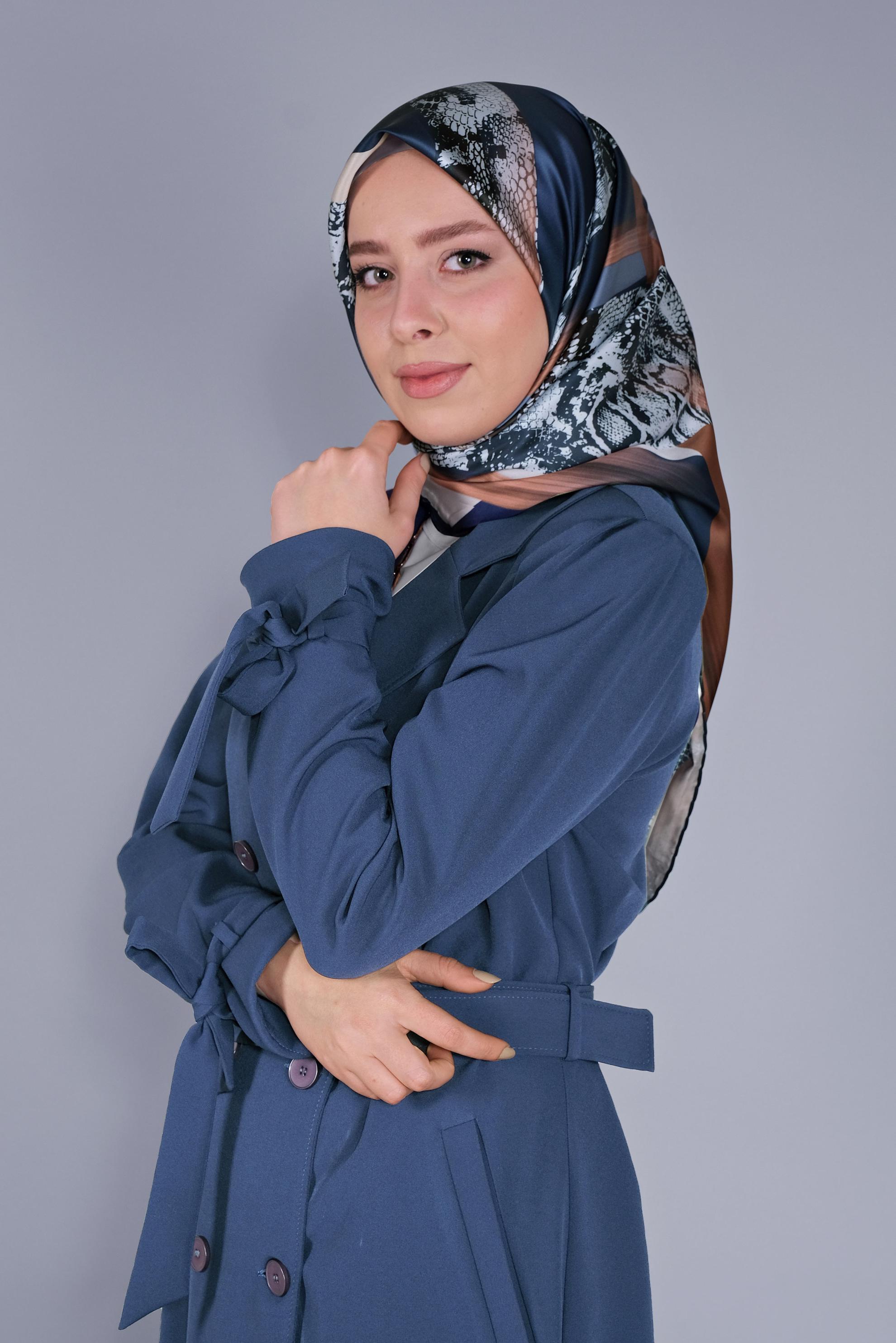 Vêtements hijab BLEU MARINE FOULARD ALVİNA 6100