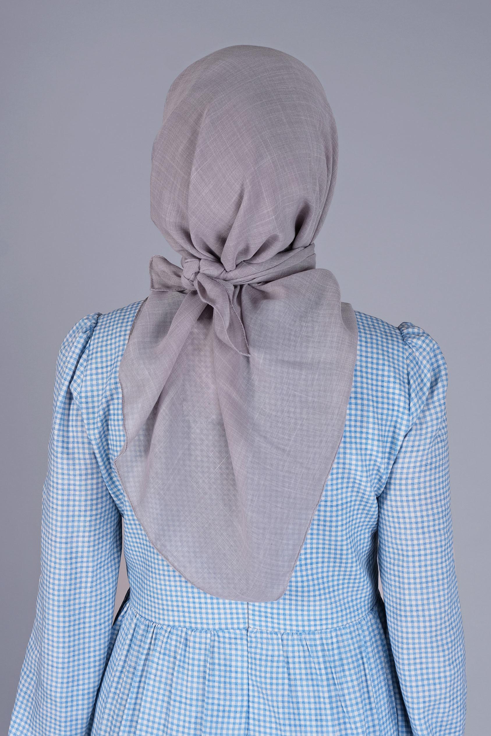 Tesettür giyim GÜMÜŞ ALVİNA KIRÇILLI EŞARP 8072 