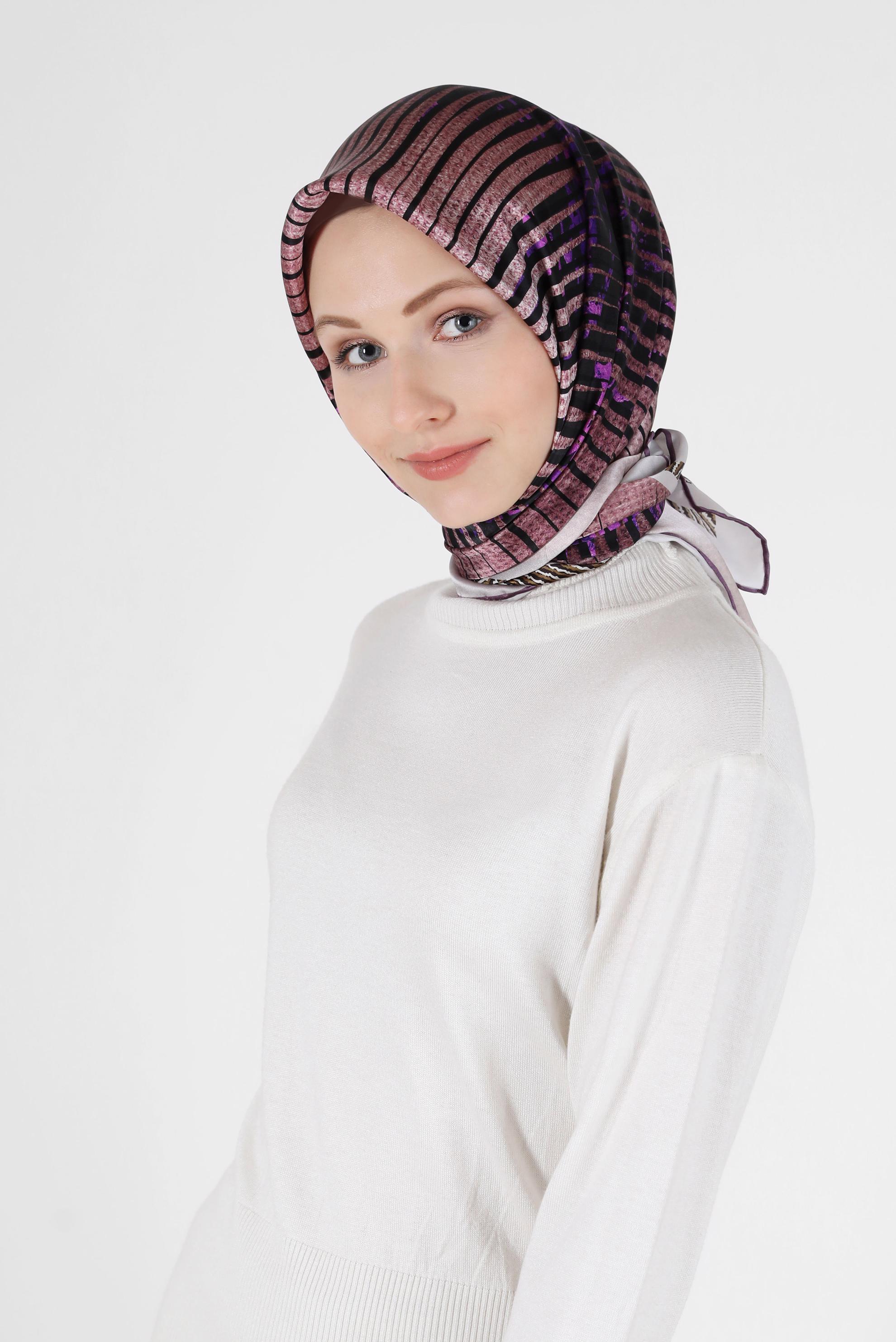 Tesettür giyim BEJ ALVİNA DESENLİ İPEK EŞARP 23901 